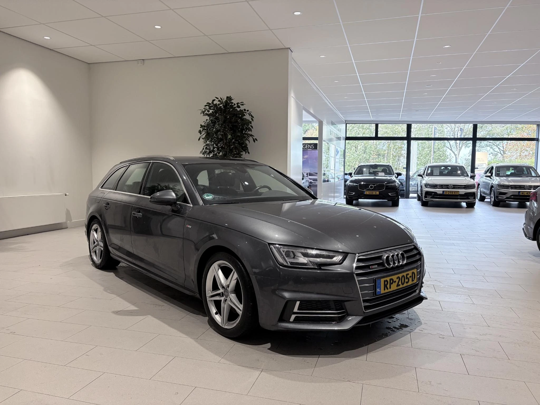 Audi-A4-image-9