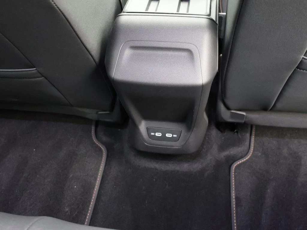 CUPRA Born Born Business 204pk 59kWh * DEMO *