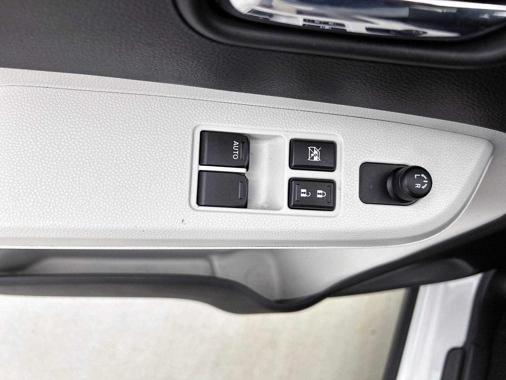Suzuki-Ignis-image-24