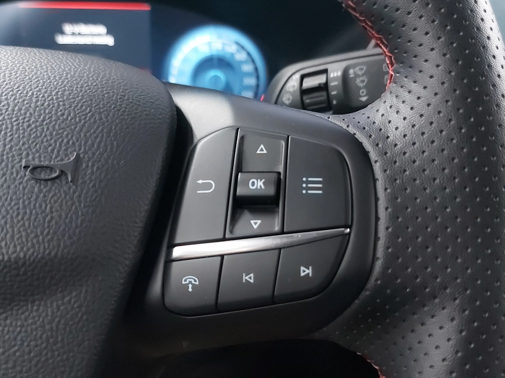 Ford-Kuga-image-19