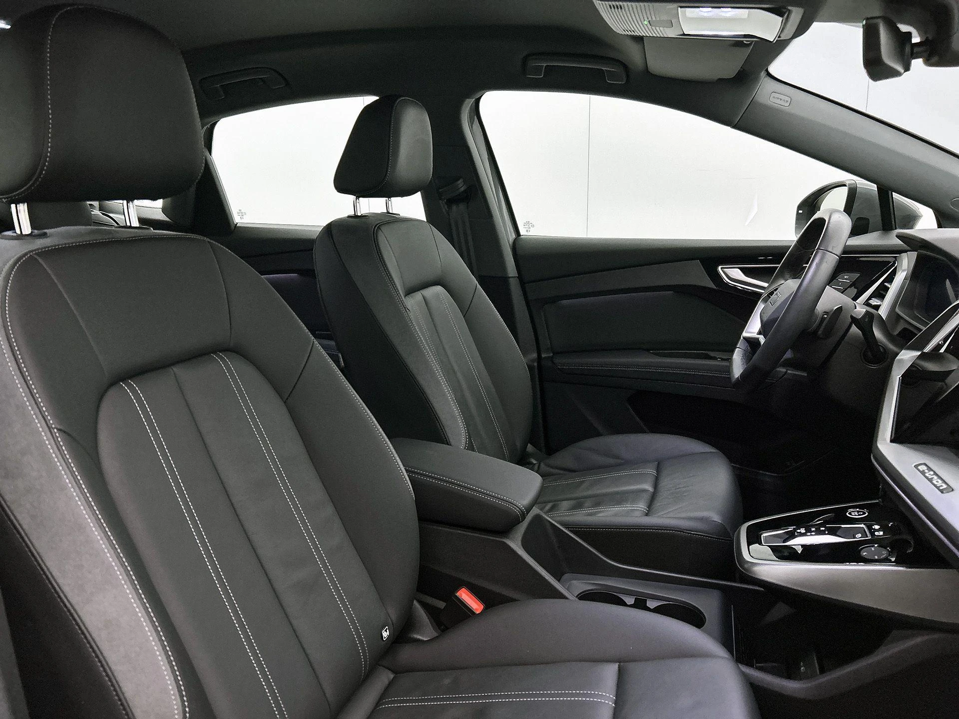 Audi-Q4 Sportback e-tron-image-35