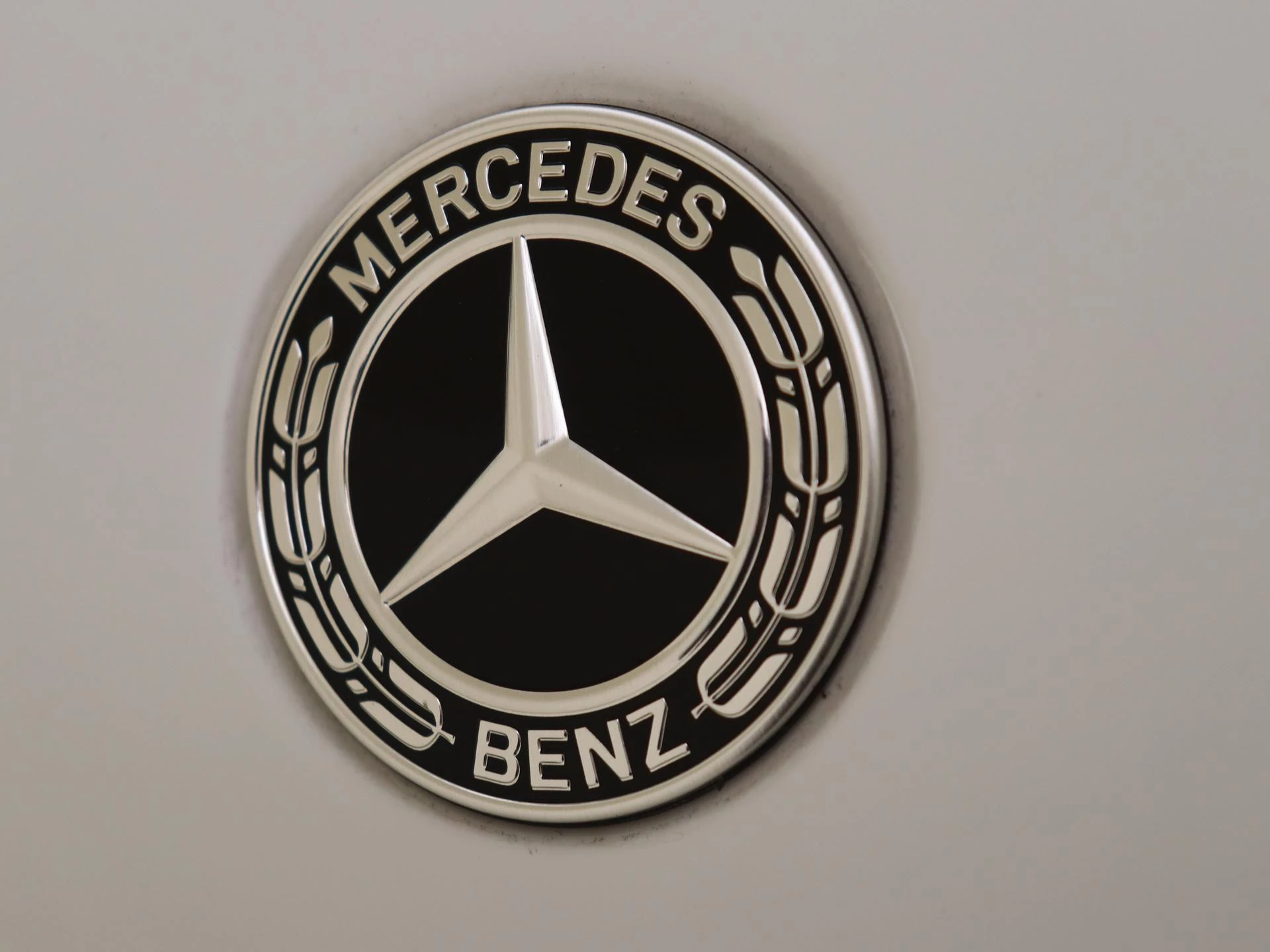 Mercedes-Benz-GLE-image-30