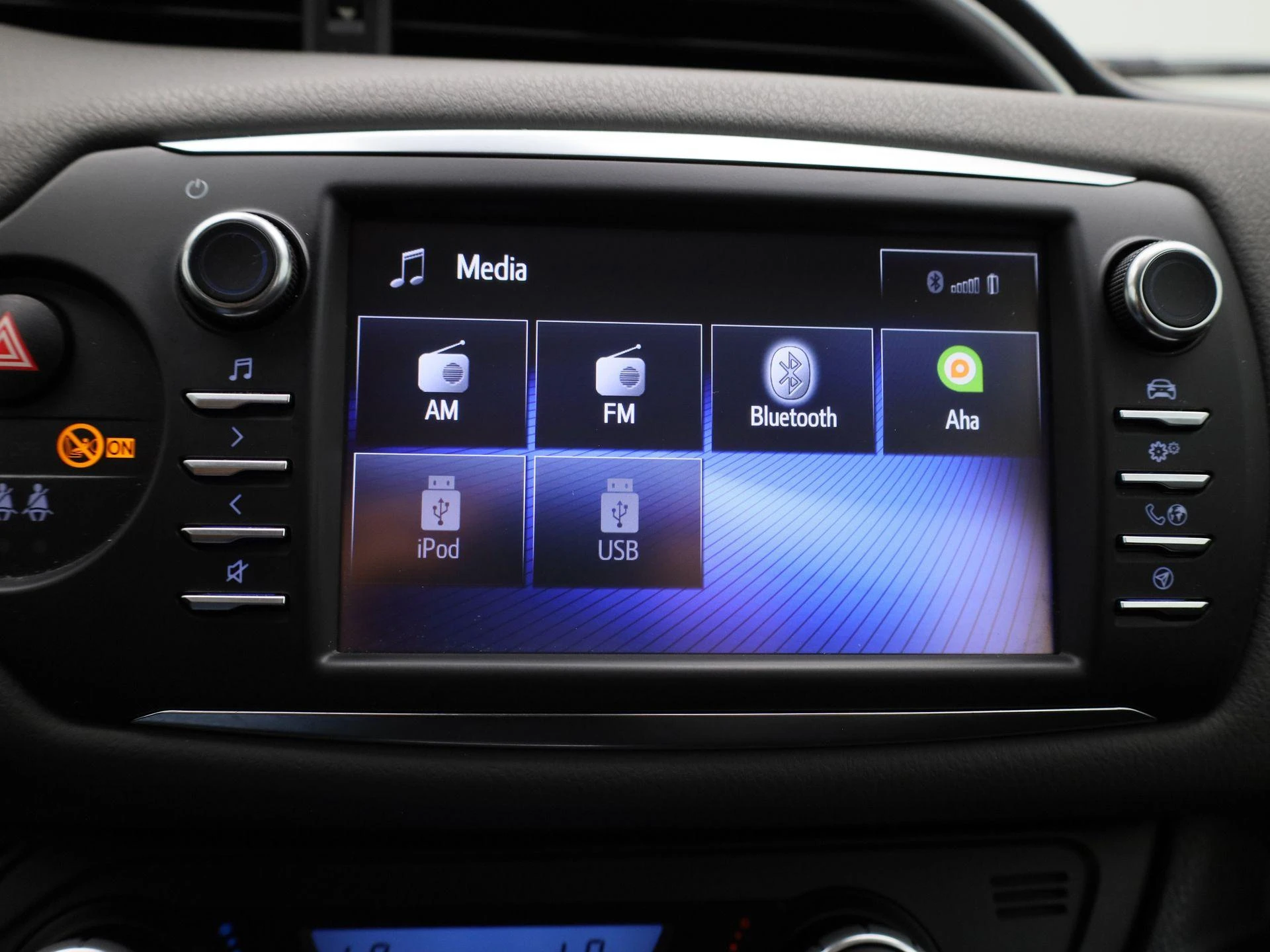 Toyota-Yaris-image-15