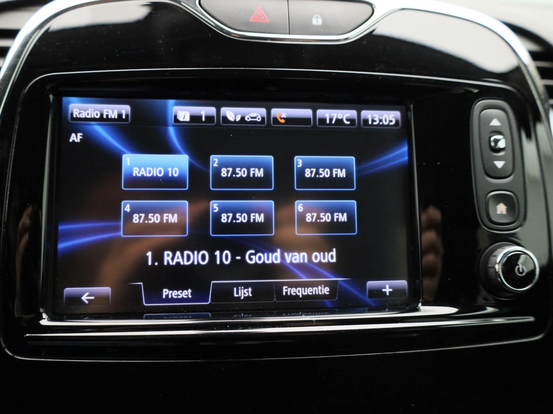 Renault-Captur-image-16