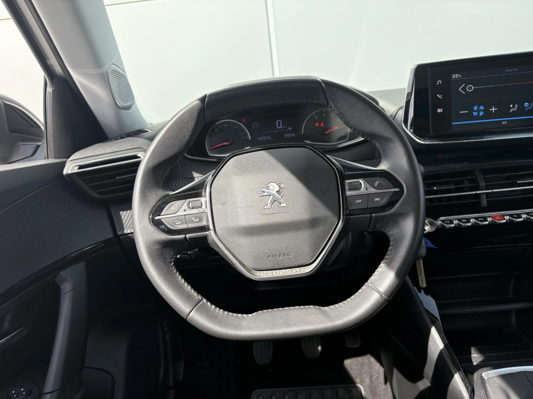 Peugeot-2008-image-9