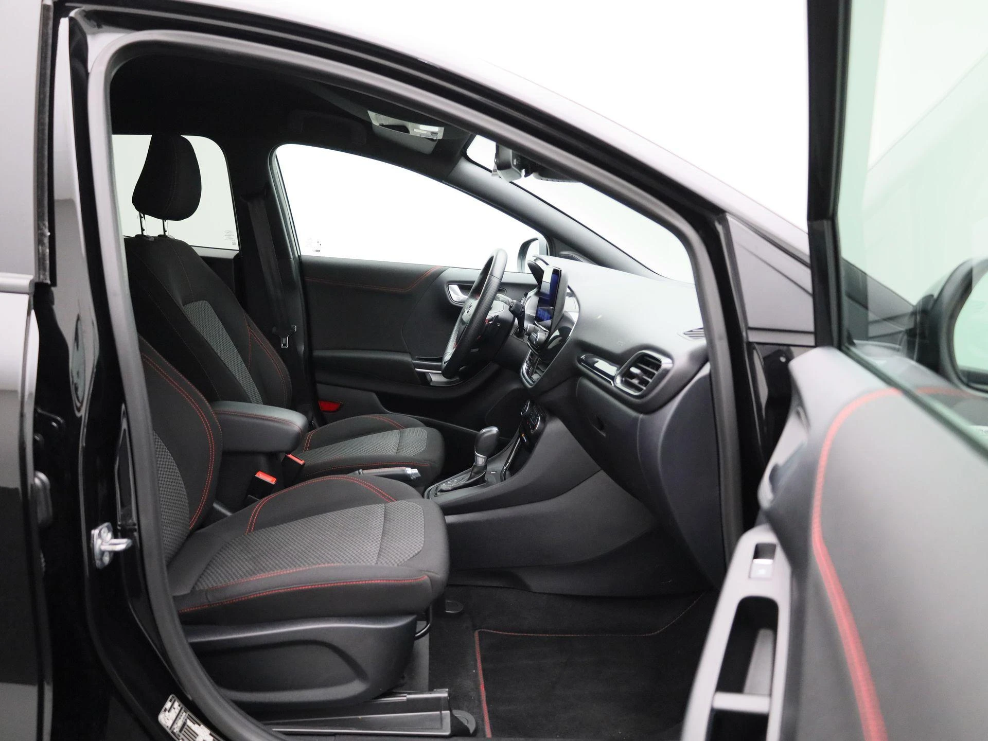 Ford-Puma-image-35