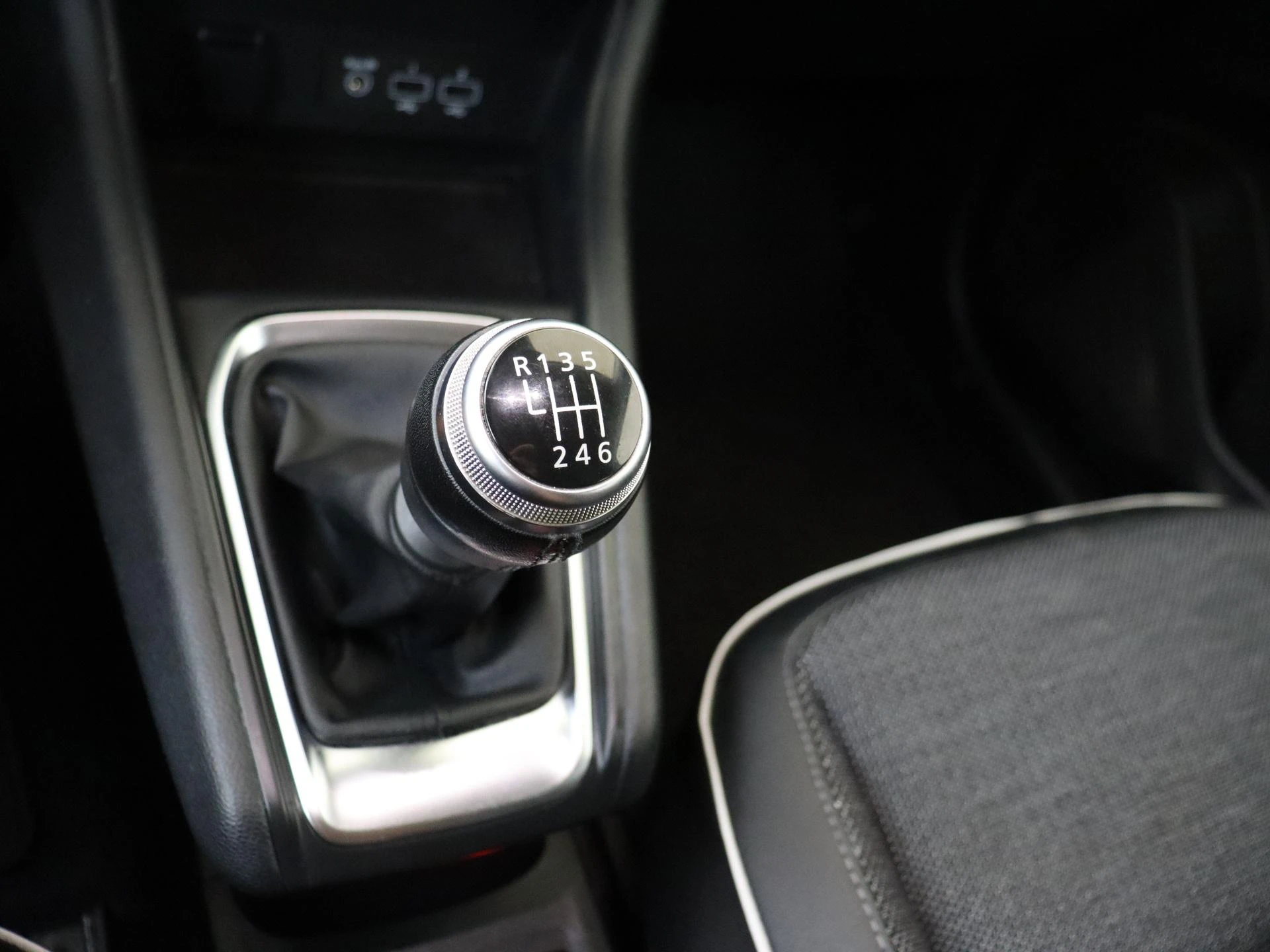 Renault-Captur-image-13