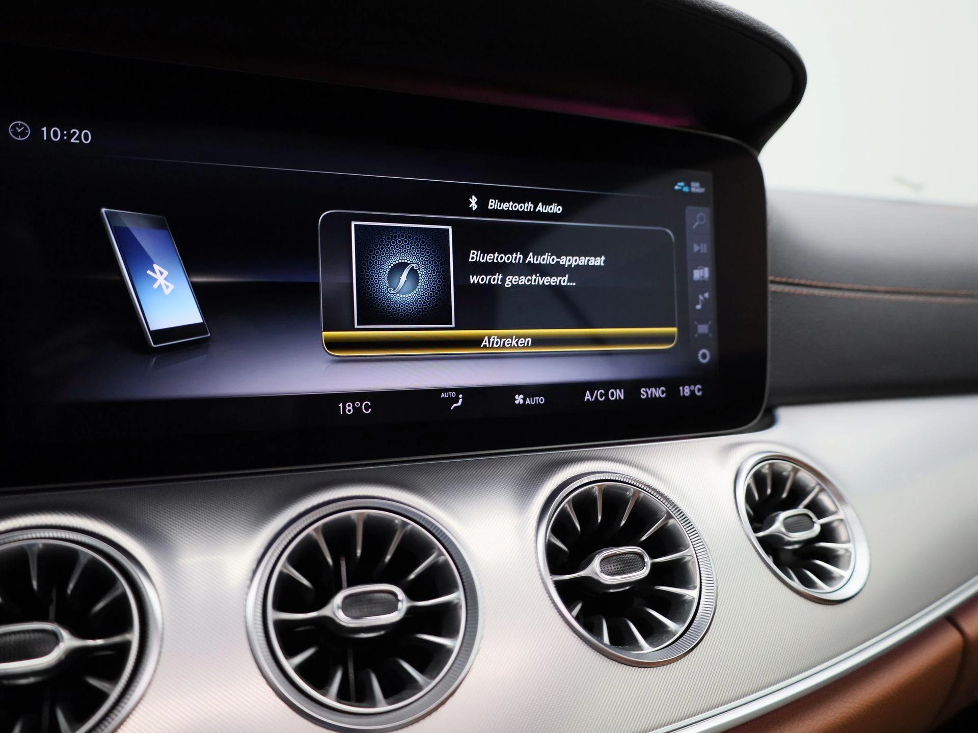 Mercedes-Benz-E-Klasse-image-35