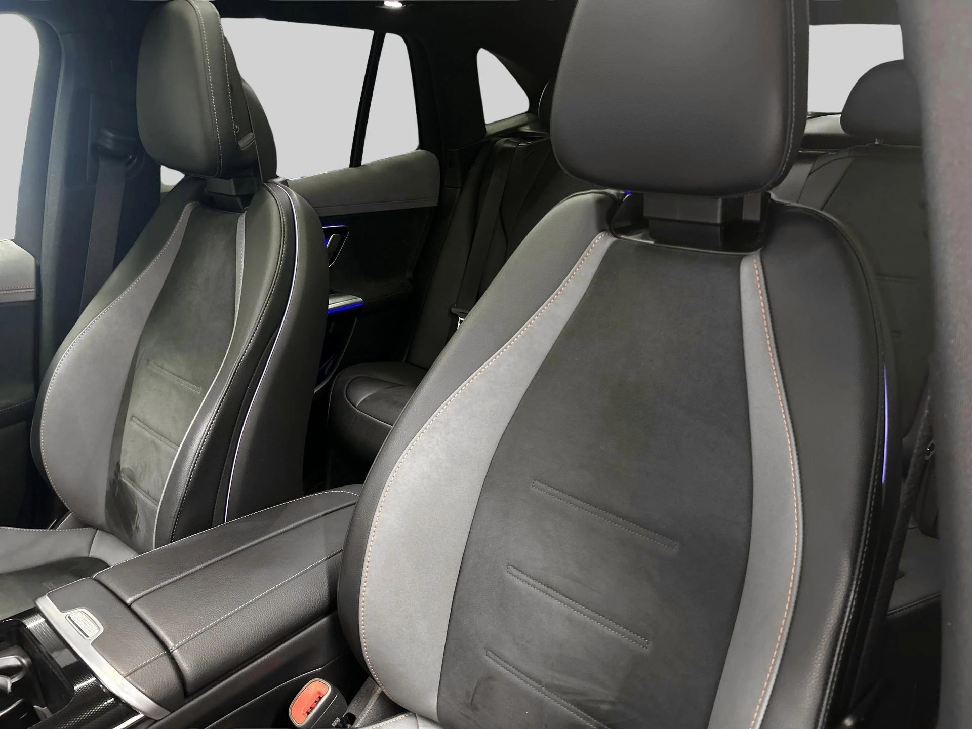 Mercedes-Benz EQE SUV 350 4M AMG Line + PANORAMISCH DAK + TREKHAAK + BURMESTER +