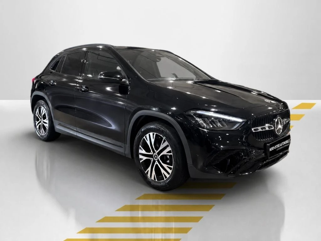 Mercedes-Benz-GLA 200 d-image-15