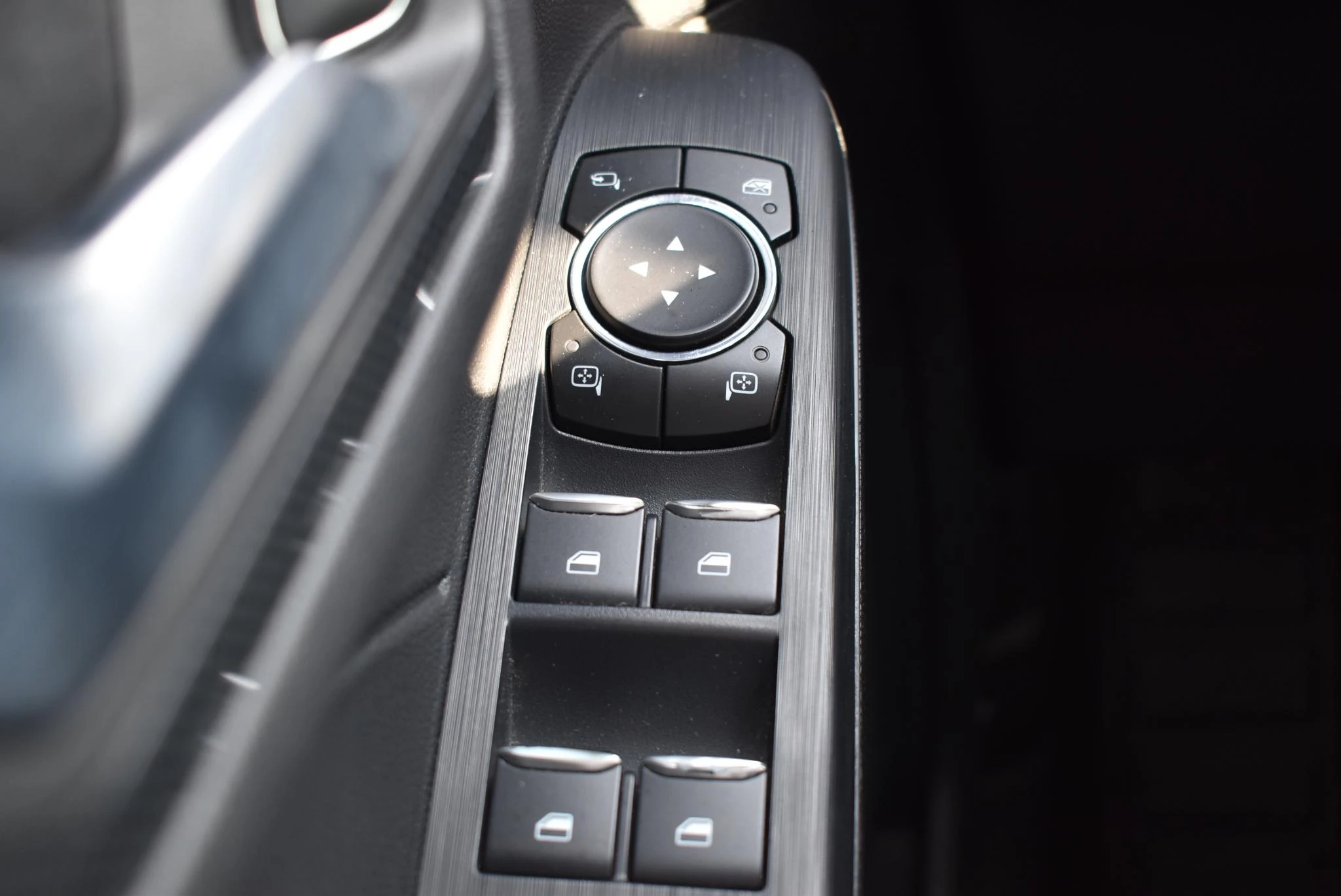 Ford-Kuga-image-25