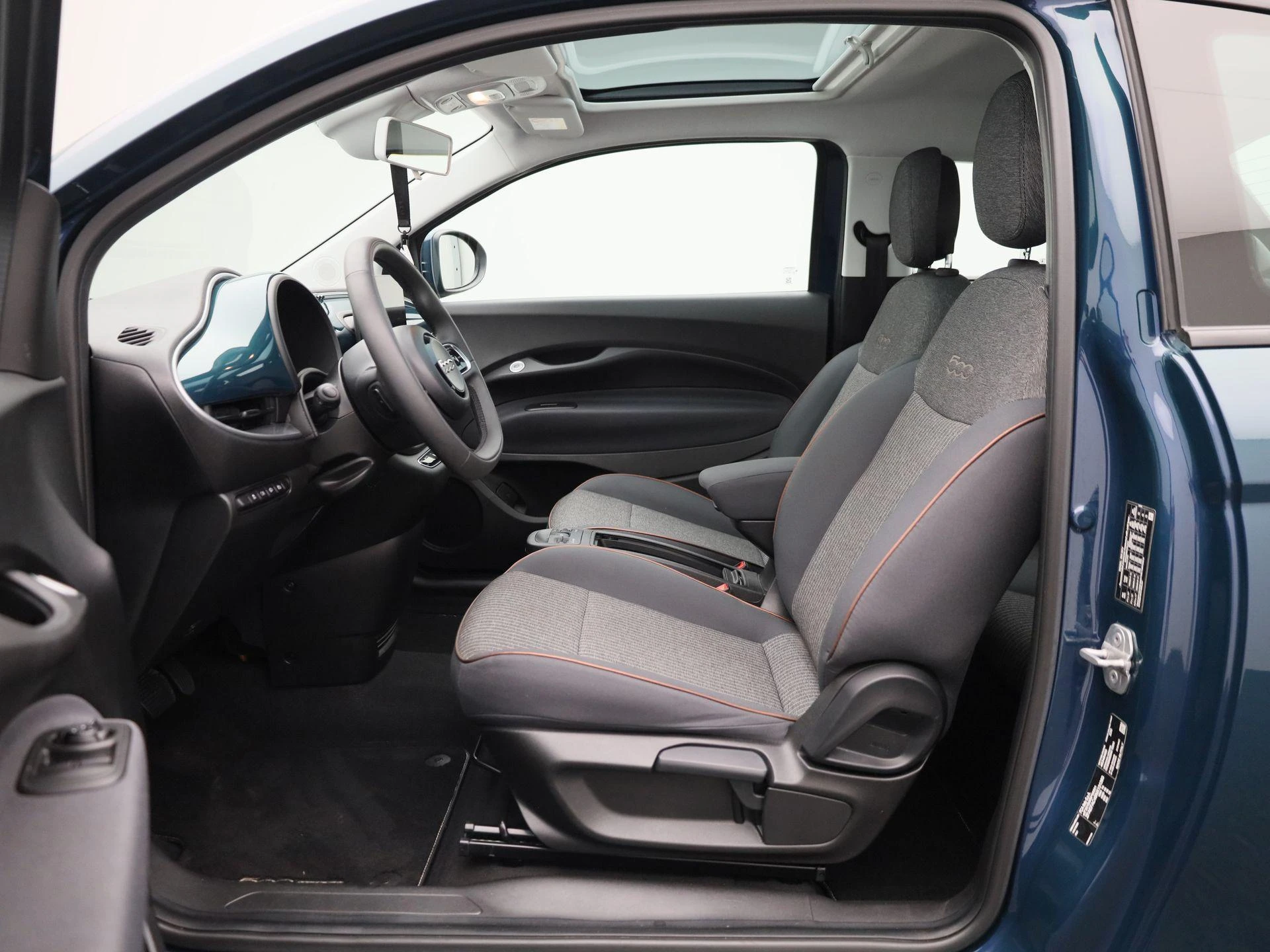Fiat-500e-image-10