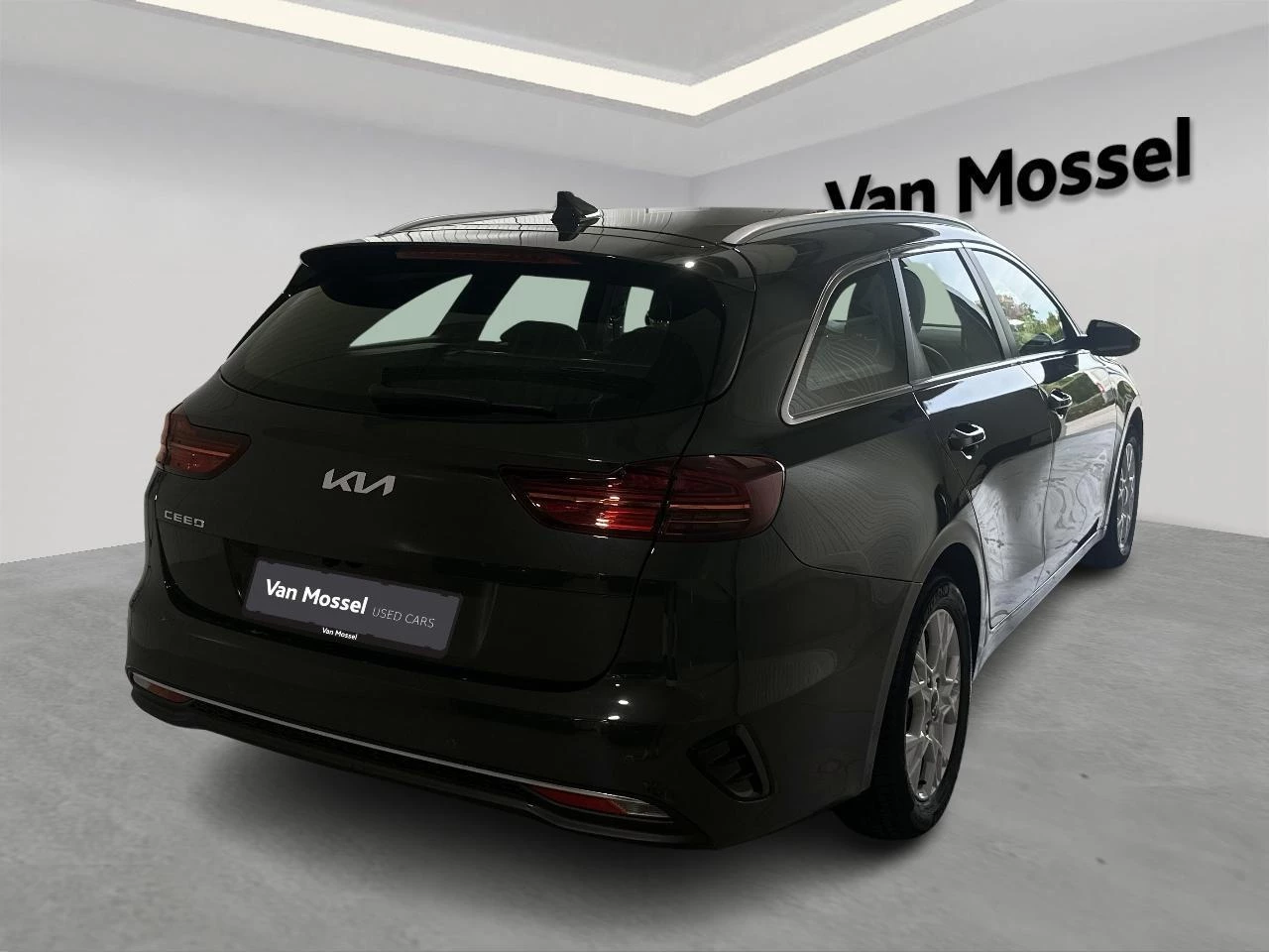 Kia-Ceed Sportswagon-image-3