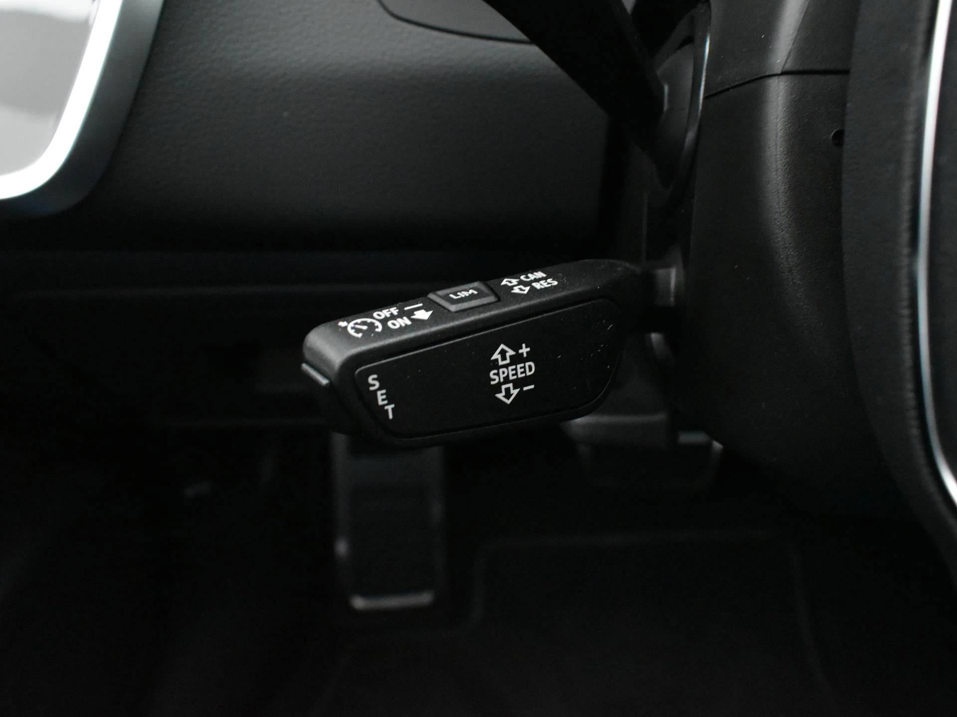 Audi A6 Avant 40 TFSI Advanced edition