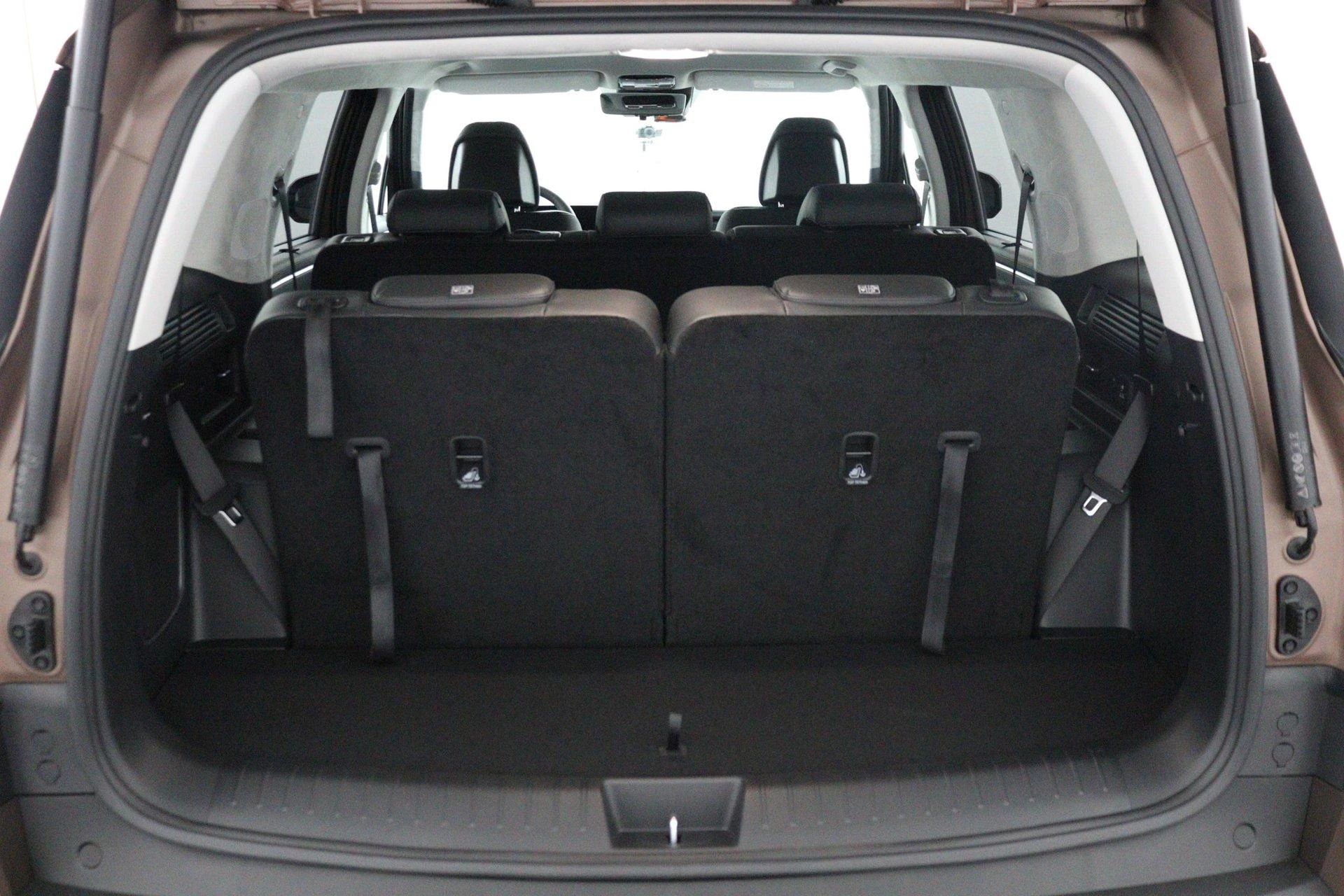 Hyundai-Santa Fe-image-31