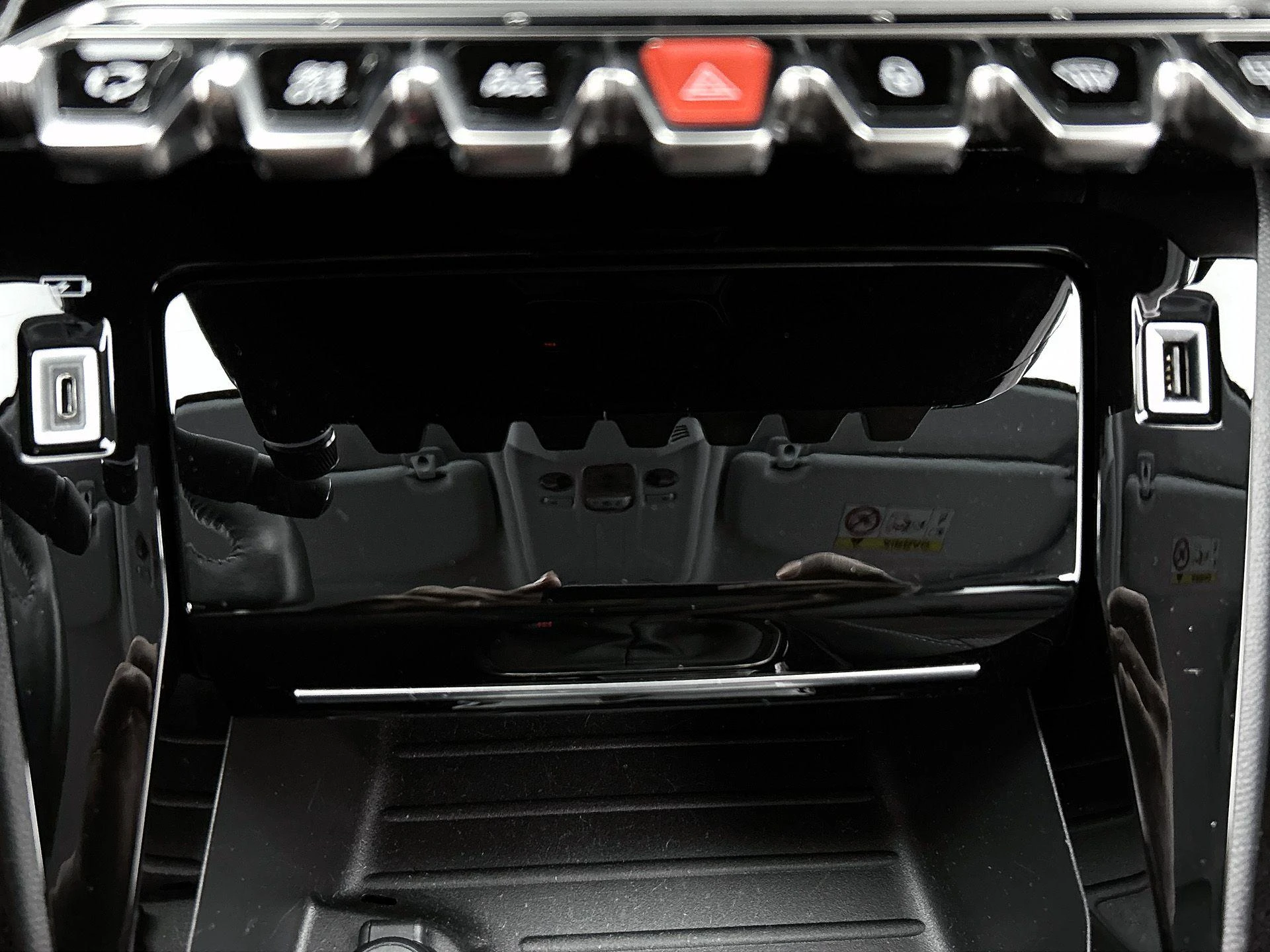 Peugeot-208-image-31