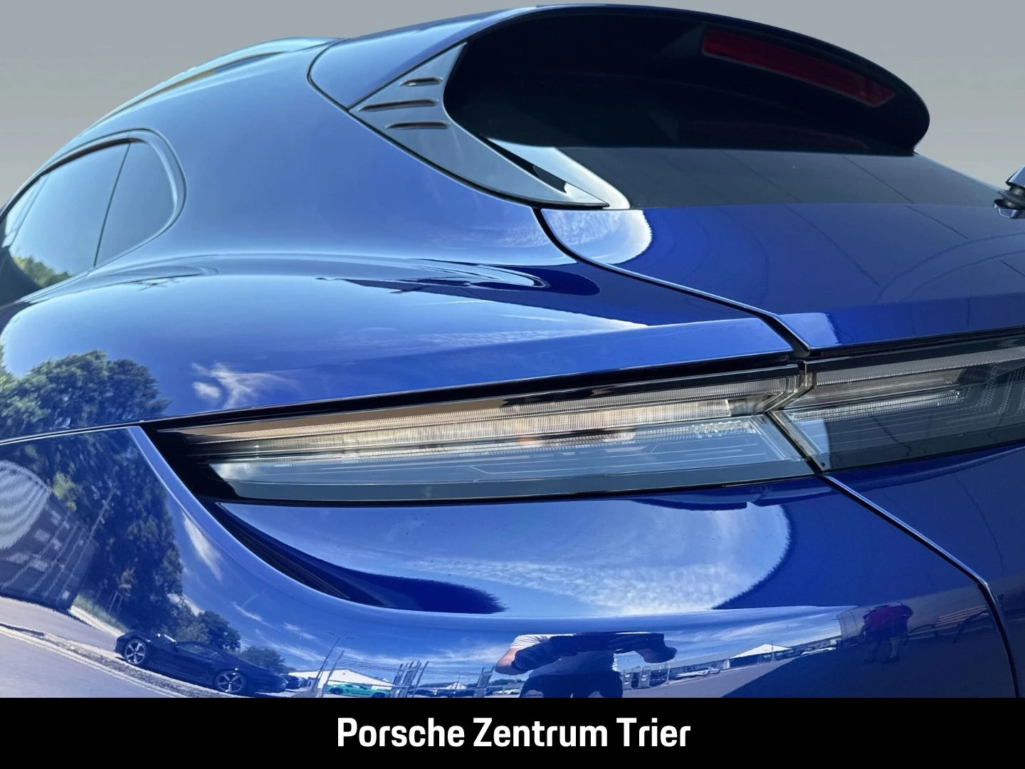 Porsche Taycan Turbo Sport Turismo Burmester HA-Lenkung turbo s