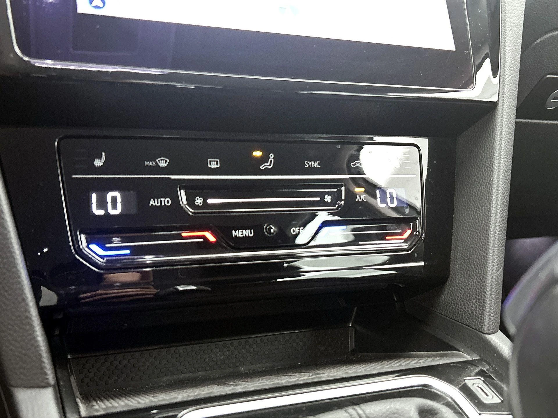 Volkswagen-Passat-image-14