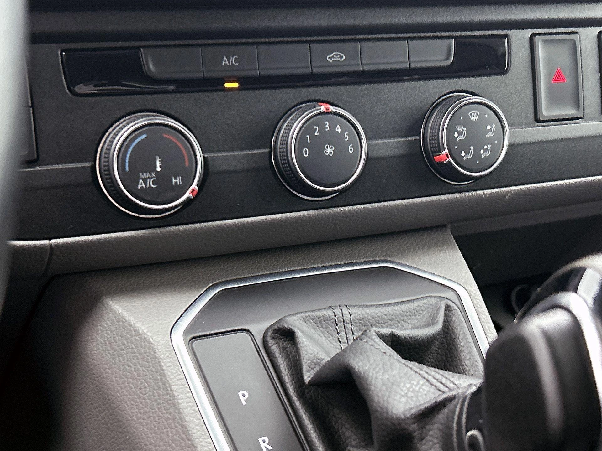 Volkswagen Transporter 2.0 TDI L1H1 150 PK