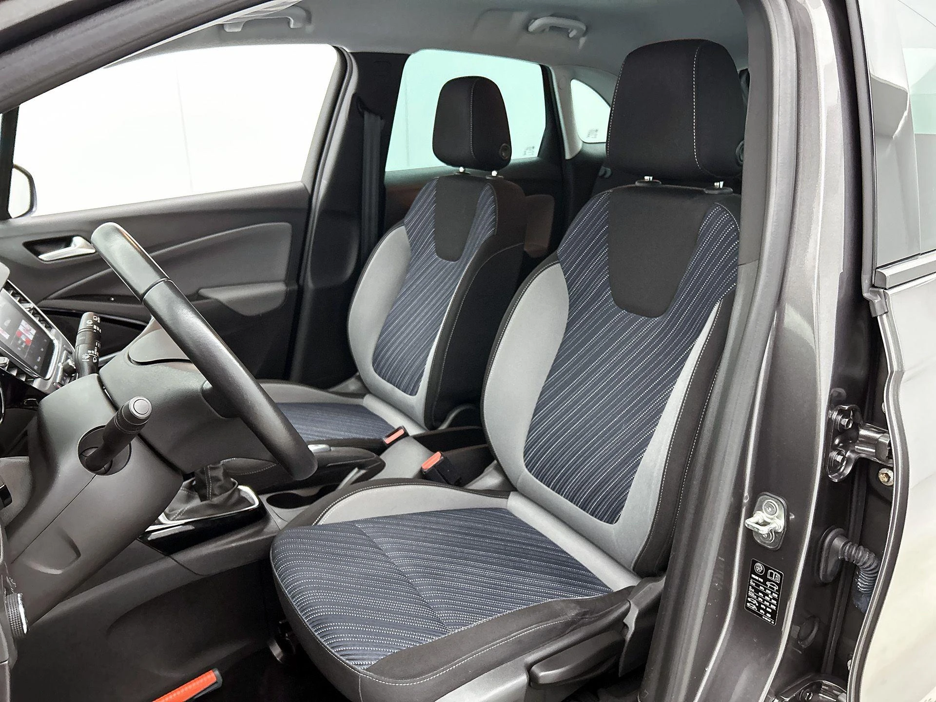 Opel-Crossland X-image-35