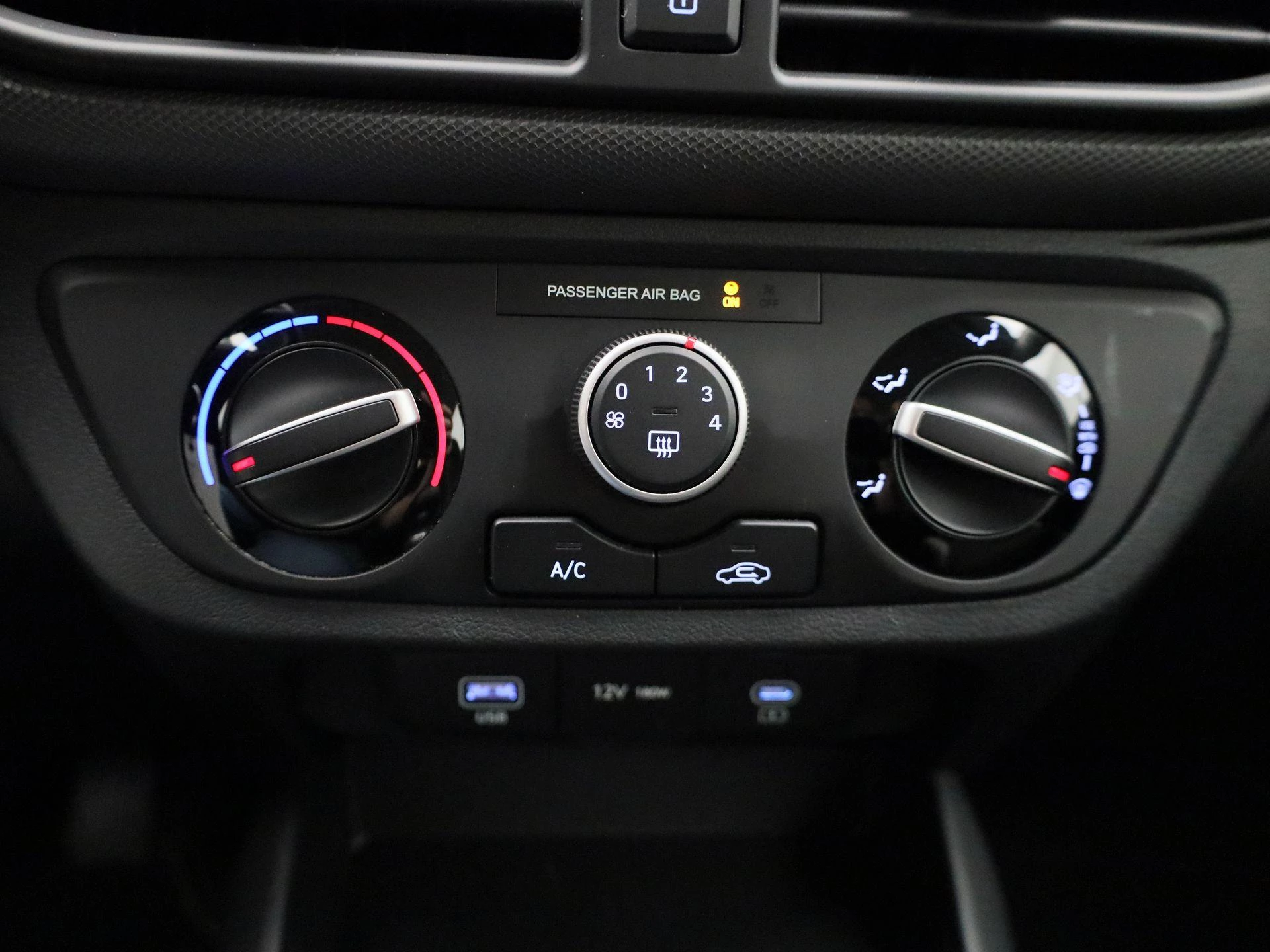 Hyundai-i10-image-14