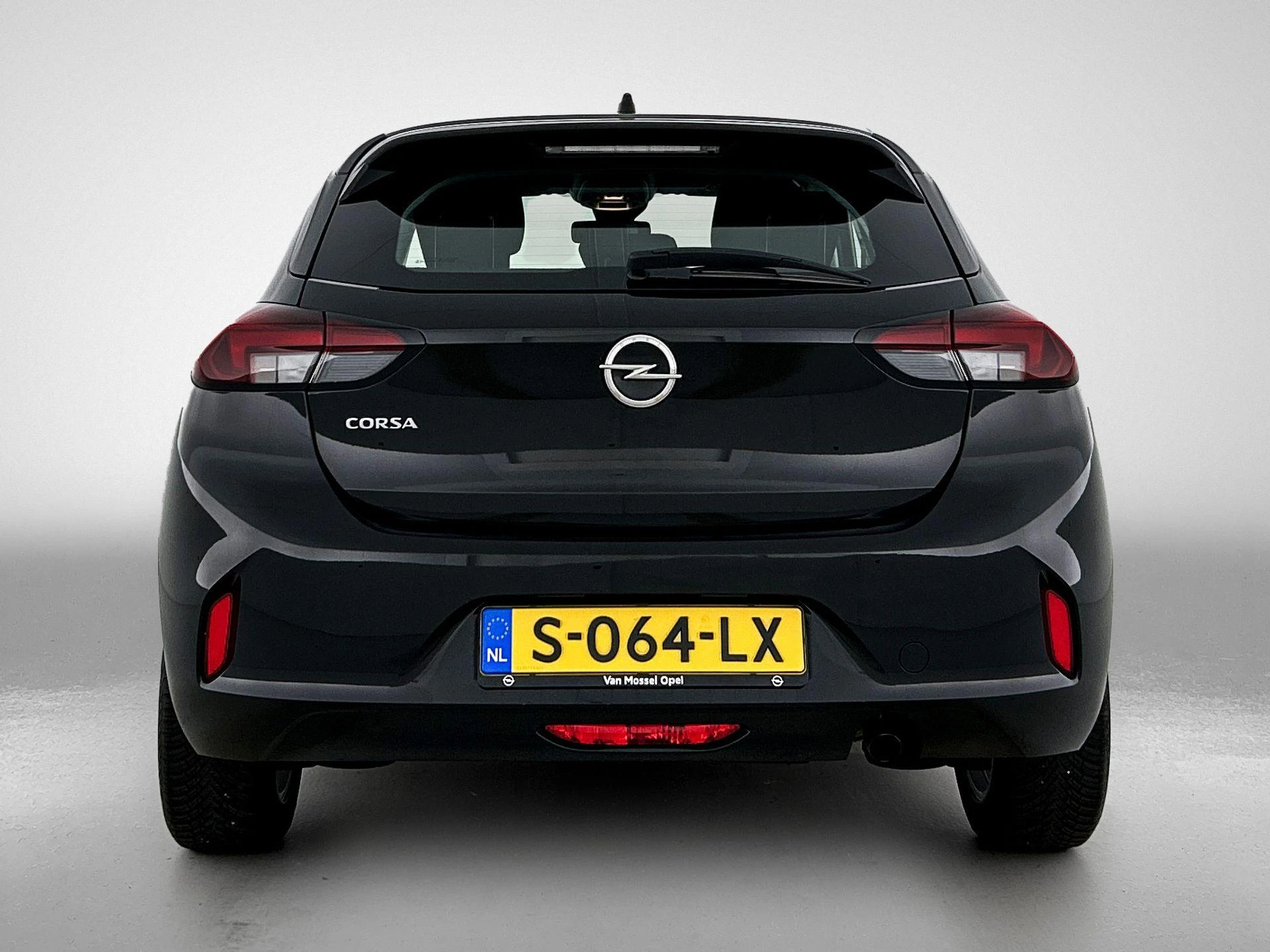 Opel-Corsa-image-2