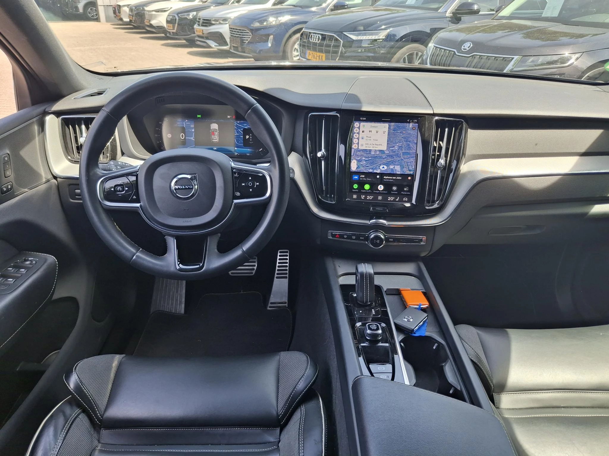 Volvo XC60 2.0 B4 R-Design