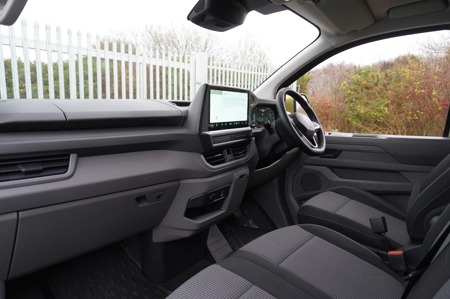 Volkswagen-Transporter-image-1
