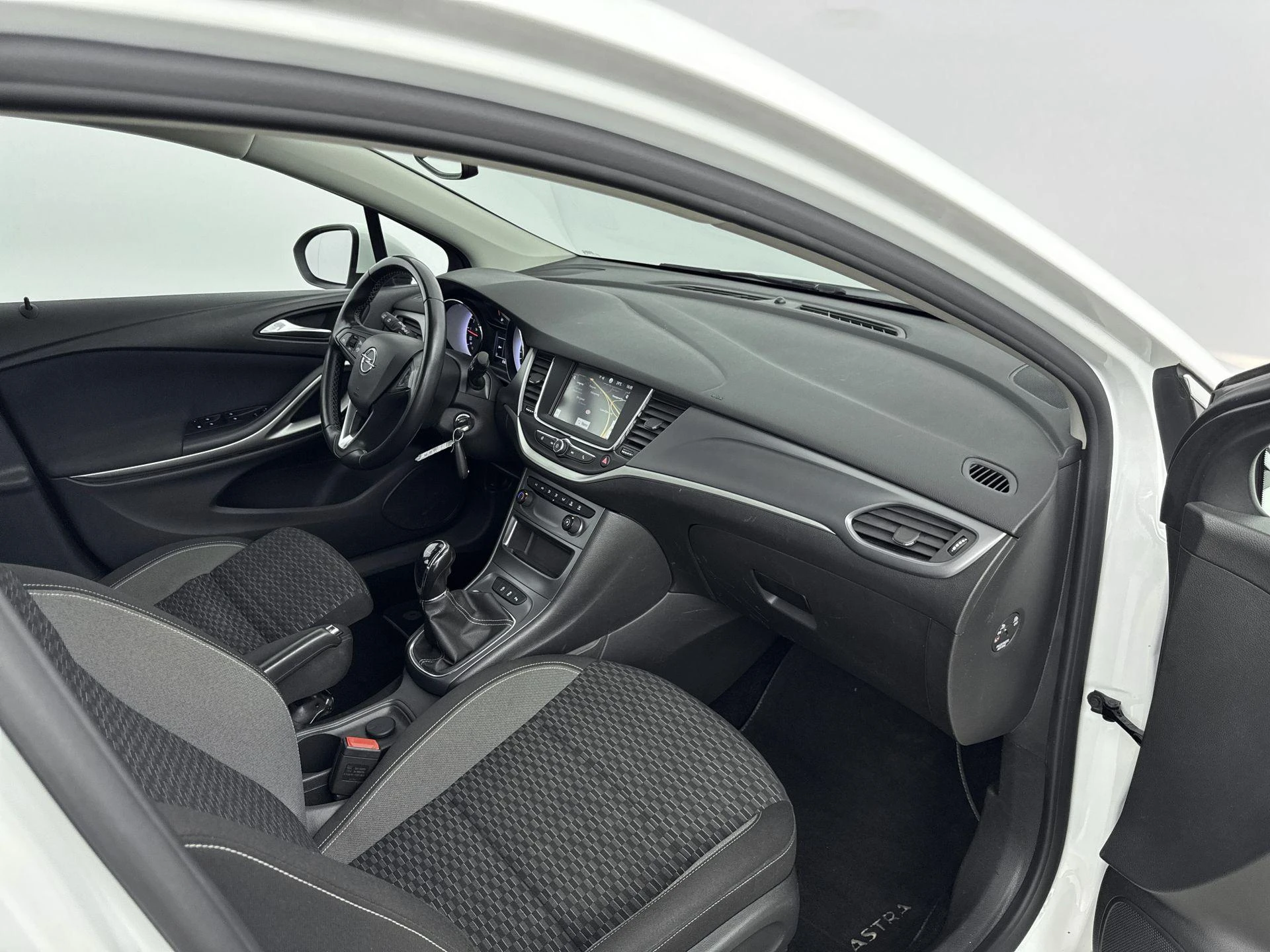 Opel Astra Sports Tourer 1.2 Launch Edition