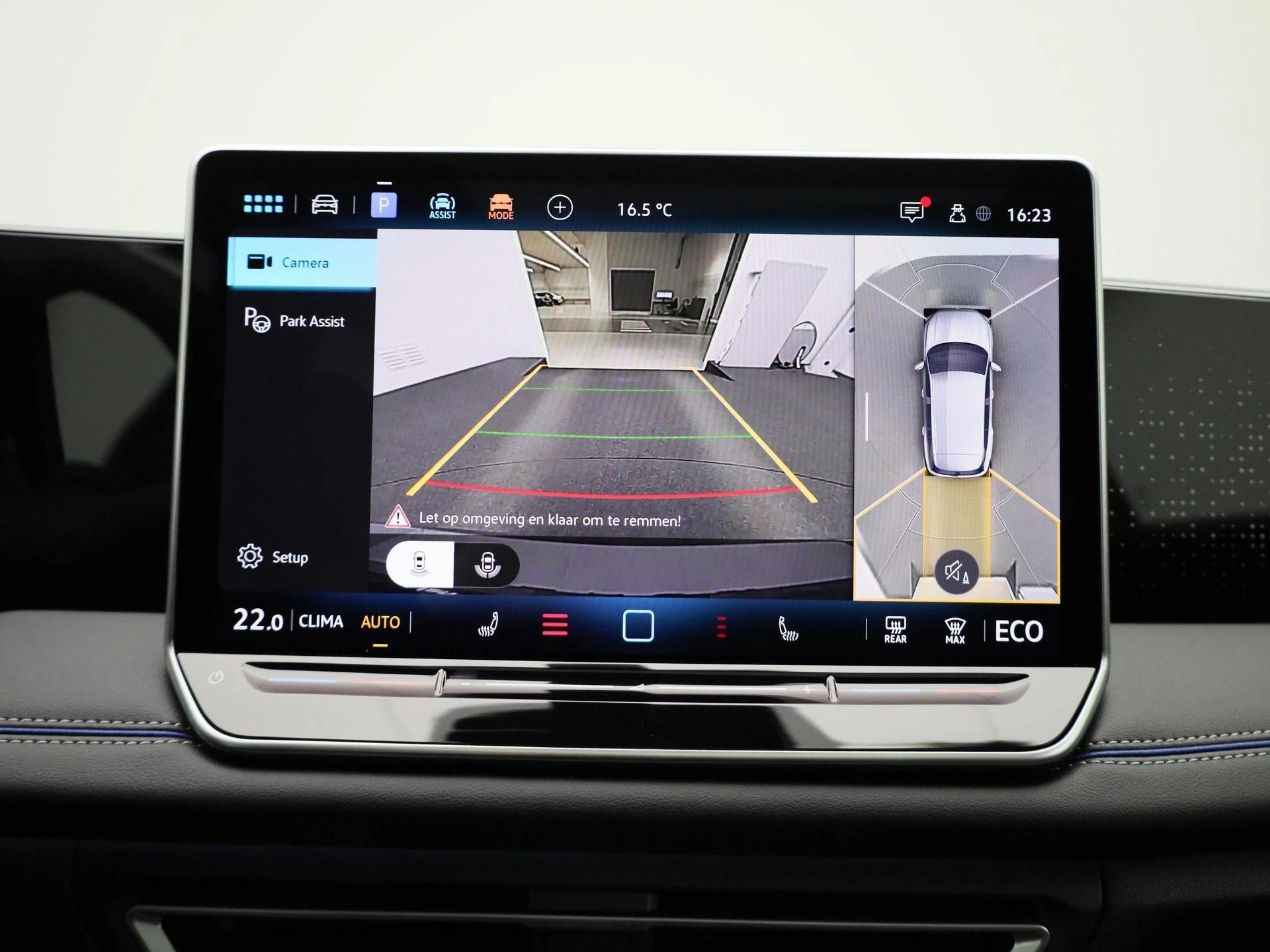 Volkswagen-Tiguan-image-30