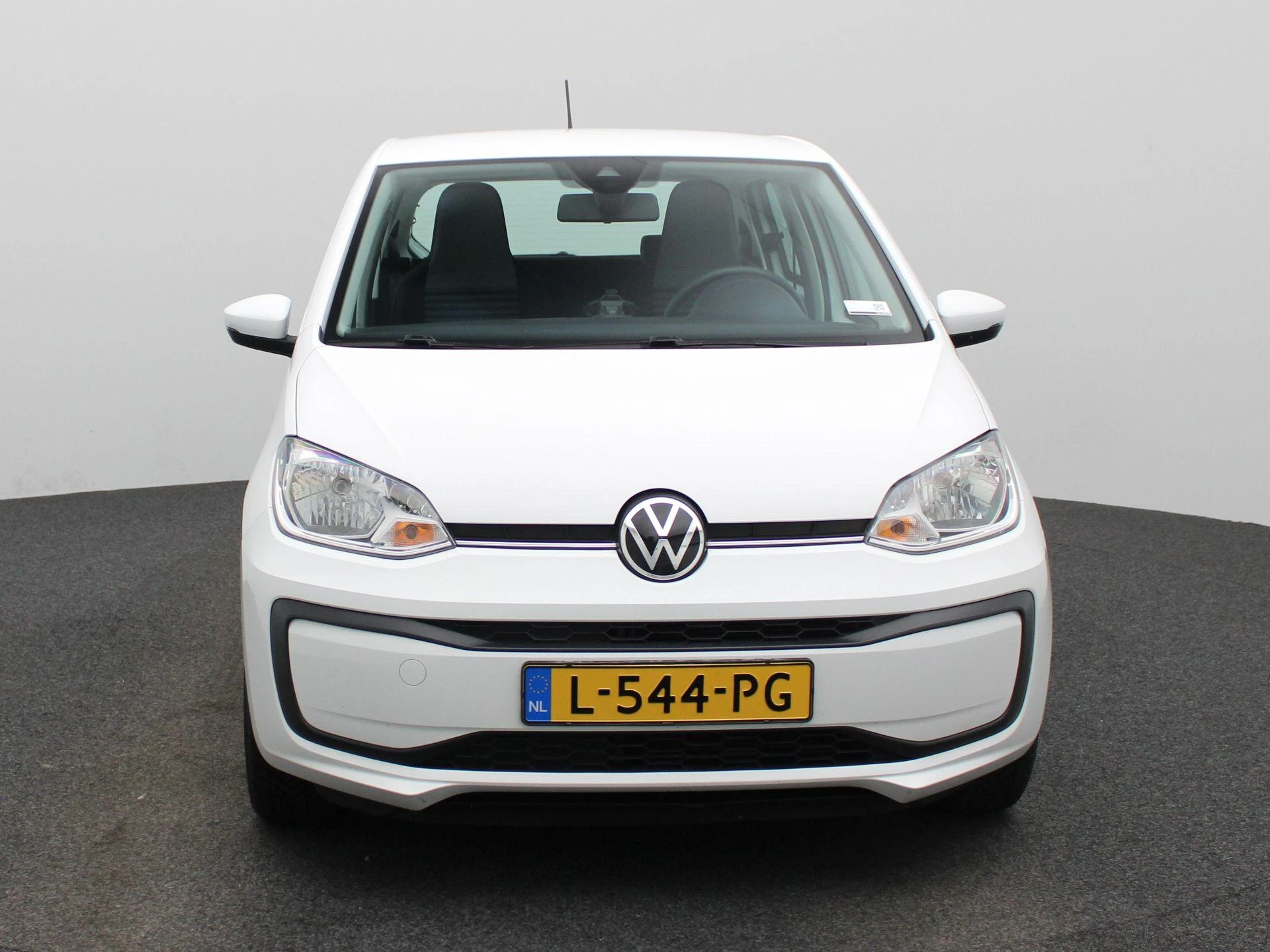 Volkswagen-up!-image-2