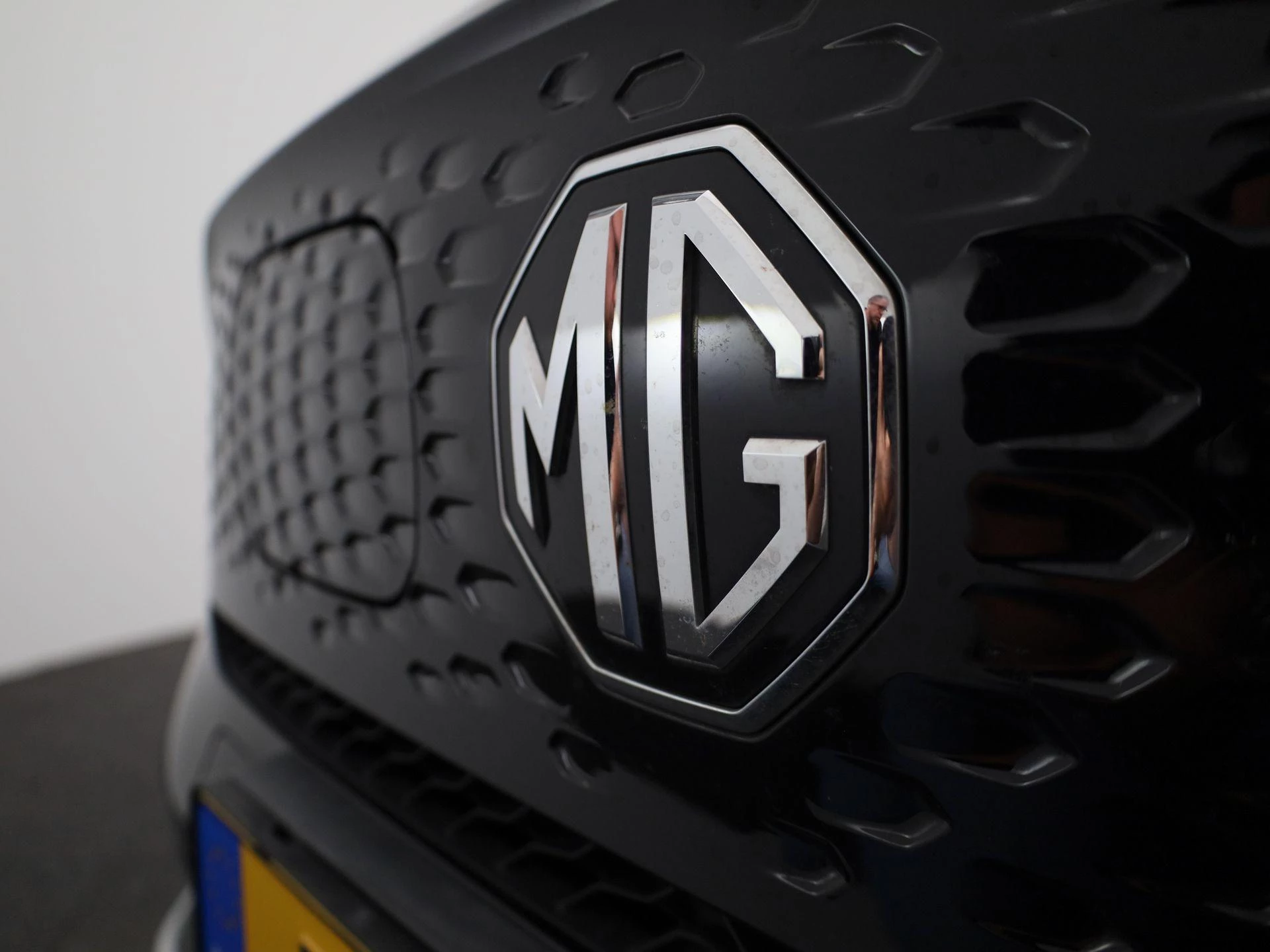 MG-ZS EV-image-35