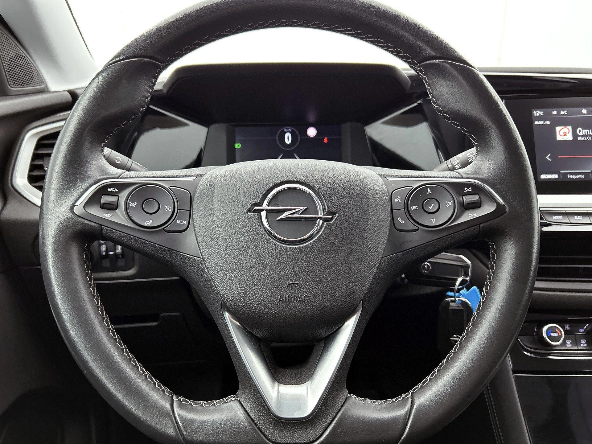 Opel-Grandland-image-24