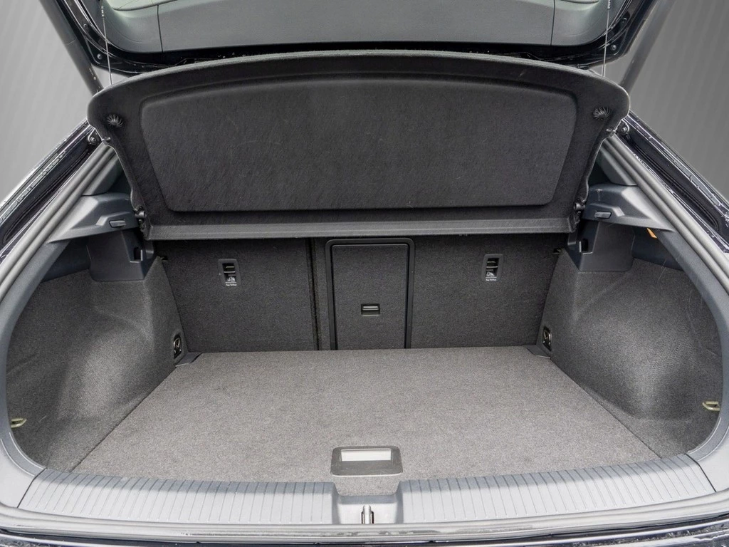 Volkswagen T-Roc 1.5 TSI DSG R-Line