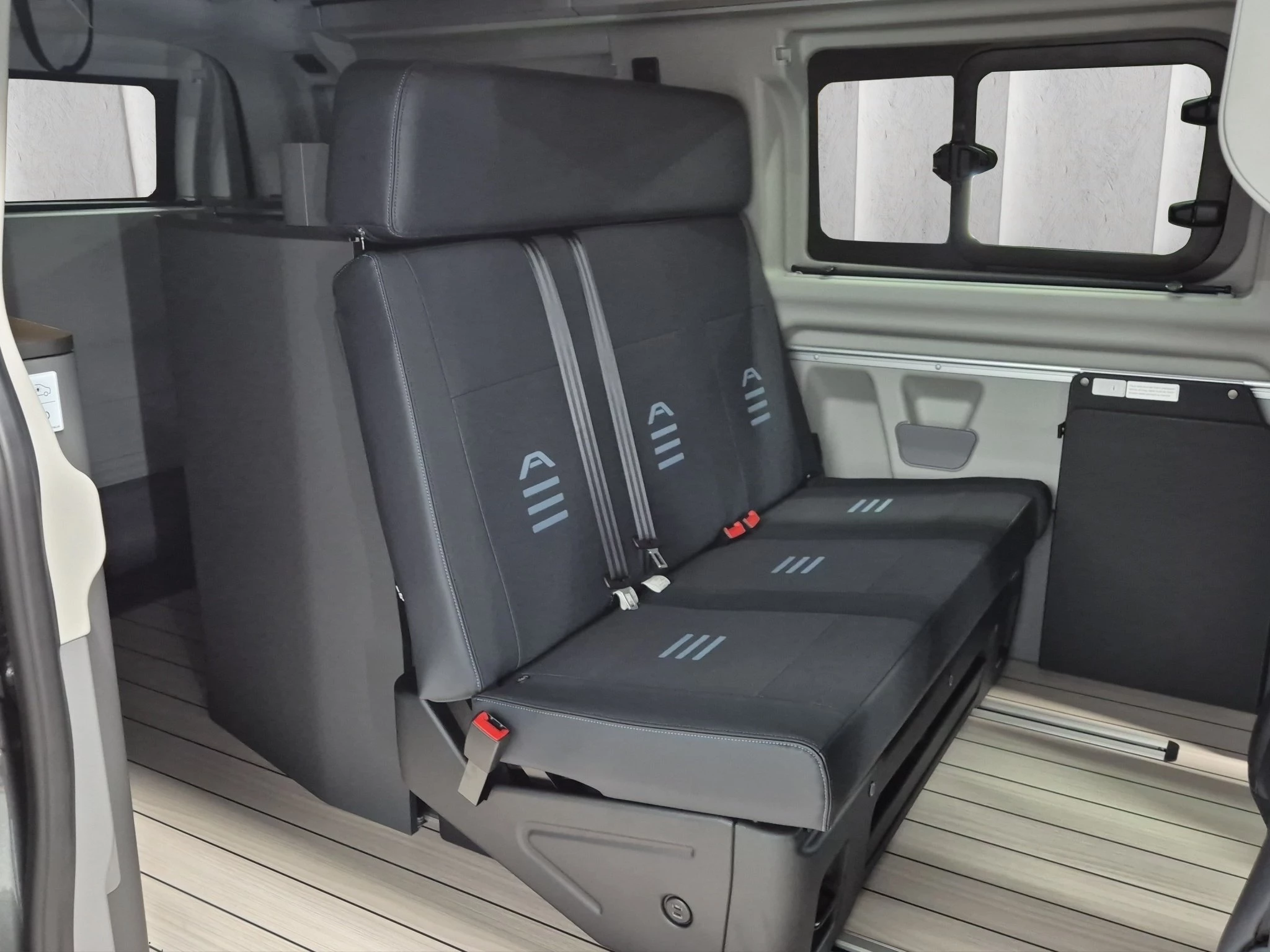 Ford Nugget Active 2.0 EcoB. 125KW 320 L1. Aufstelldach. Aut. AWD Campingbus. MJ2025.75