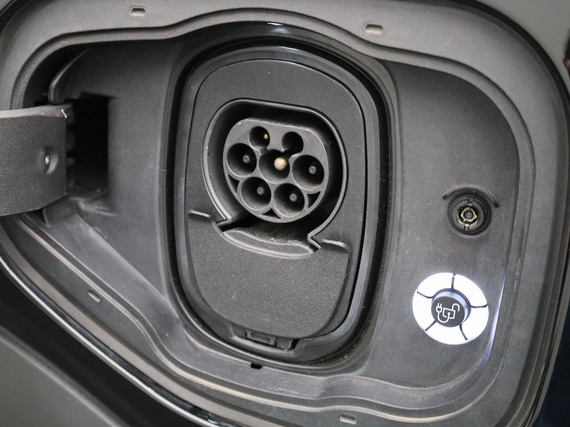 Ford Mustang Mach-E 72kWh Standard Range RWD