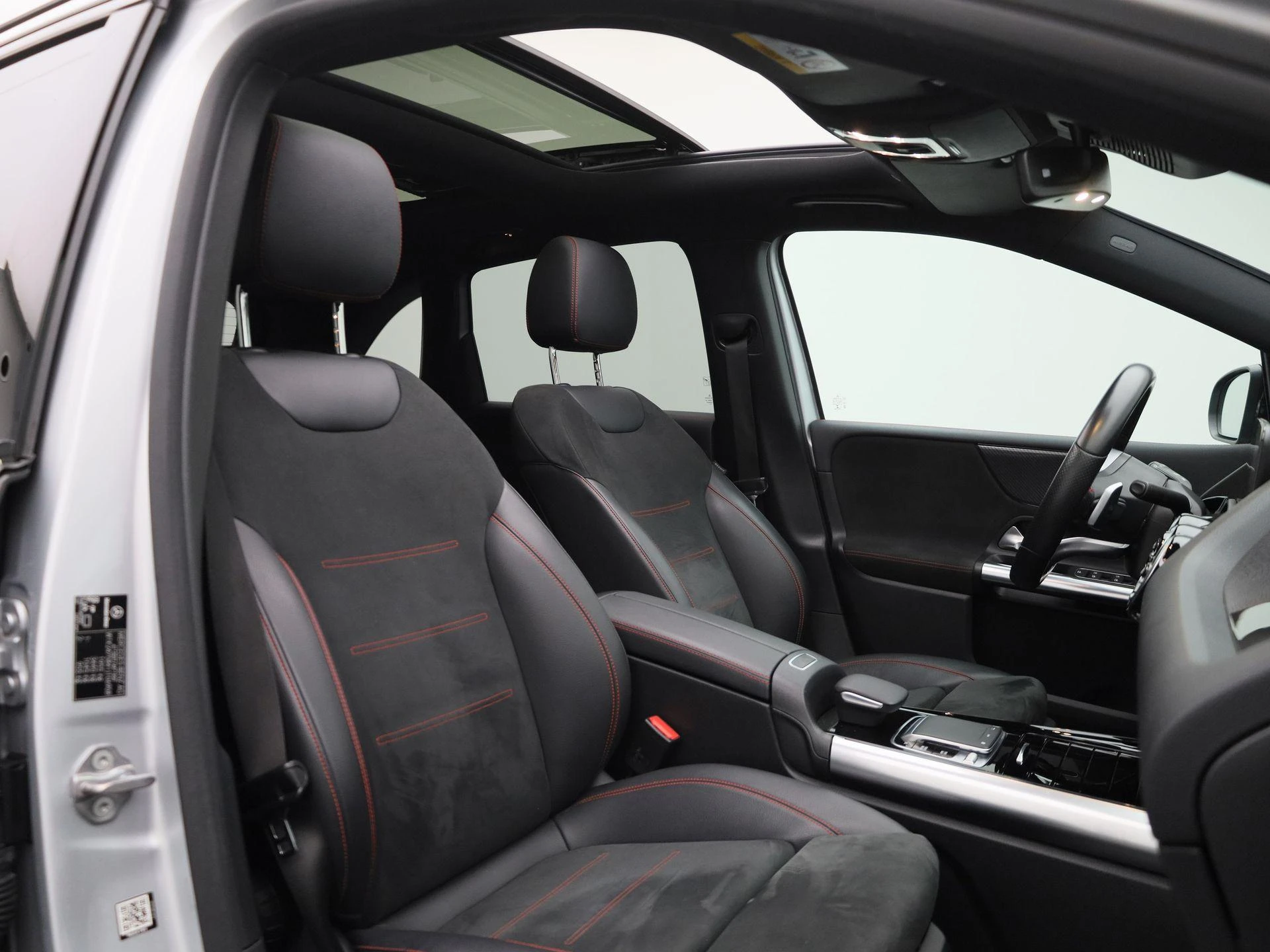 Mercedes-Benz-B-Klasse-image-33