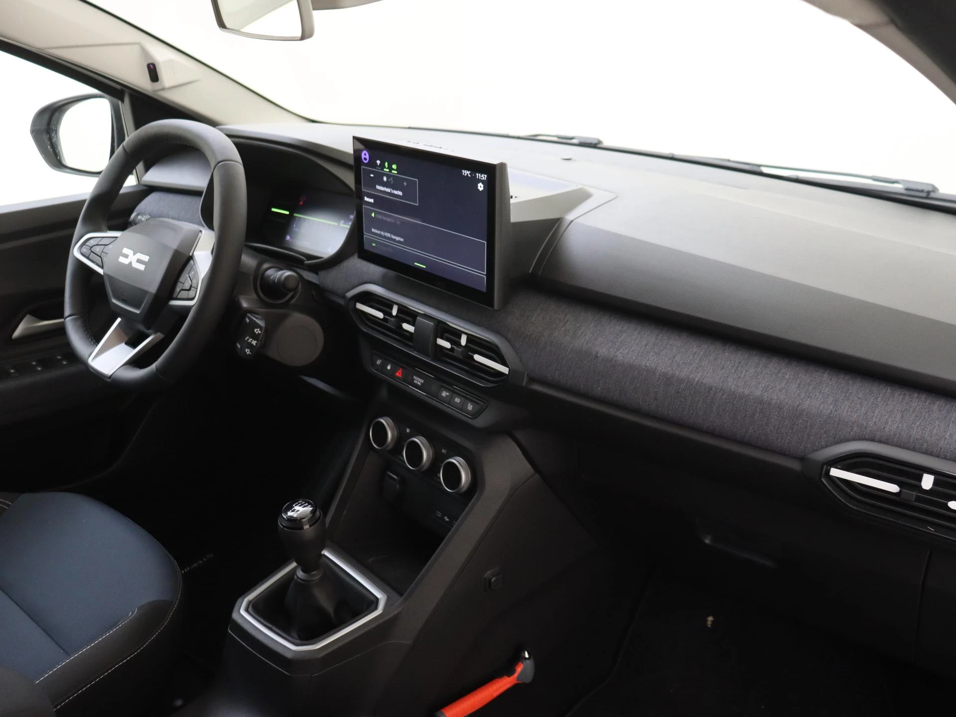 Dacia-Sandero Stepway-image-8