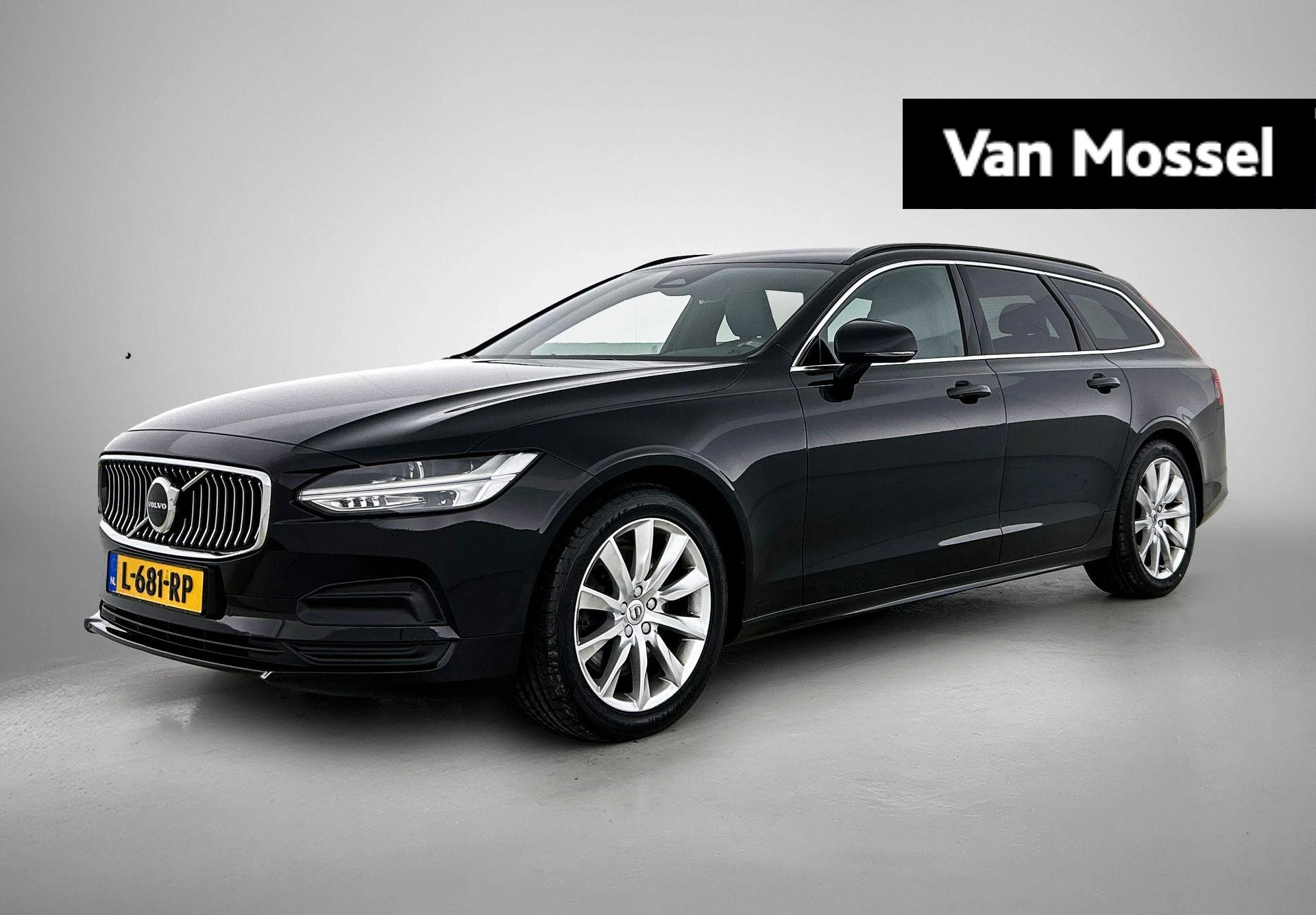Volvo-V90-image-0