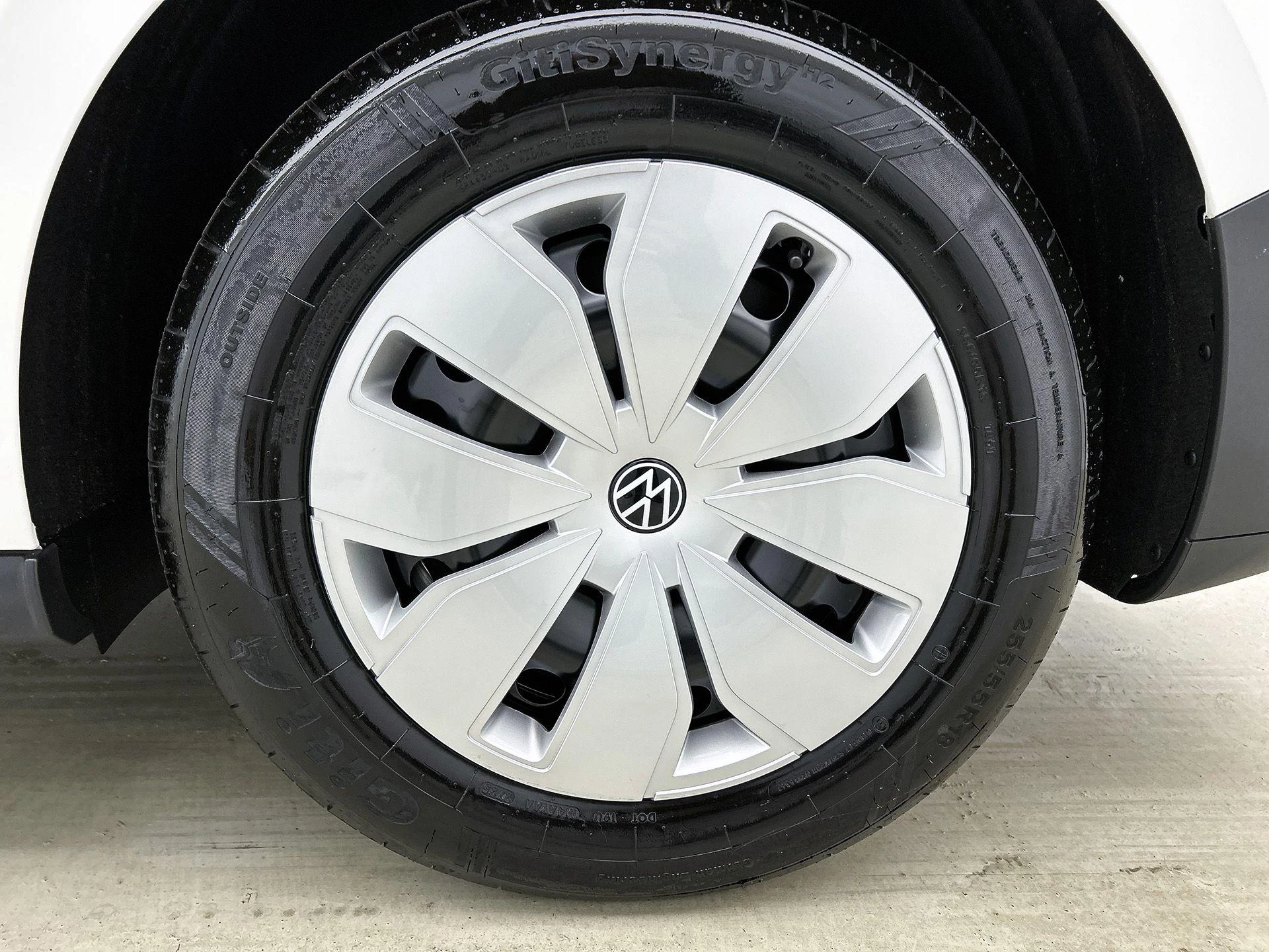 Volkswagen-ID. Buzz Cargo-image-37