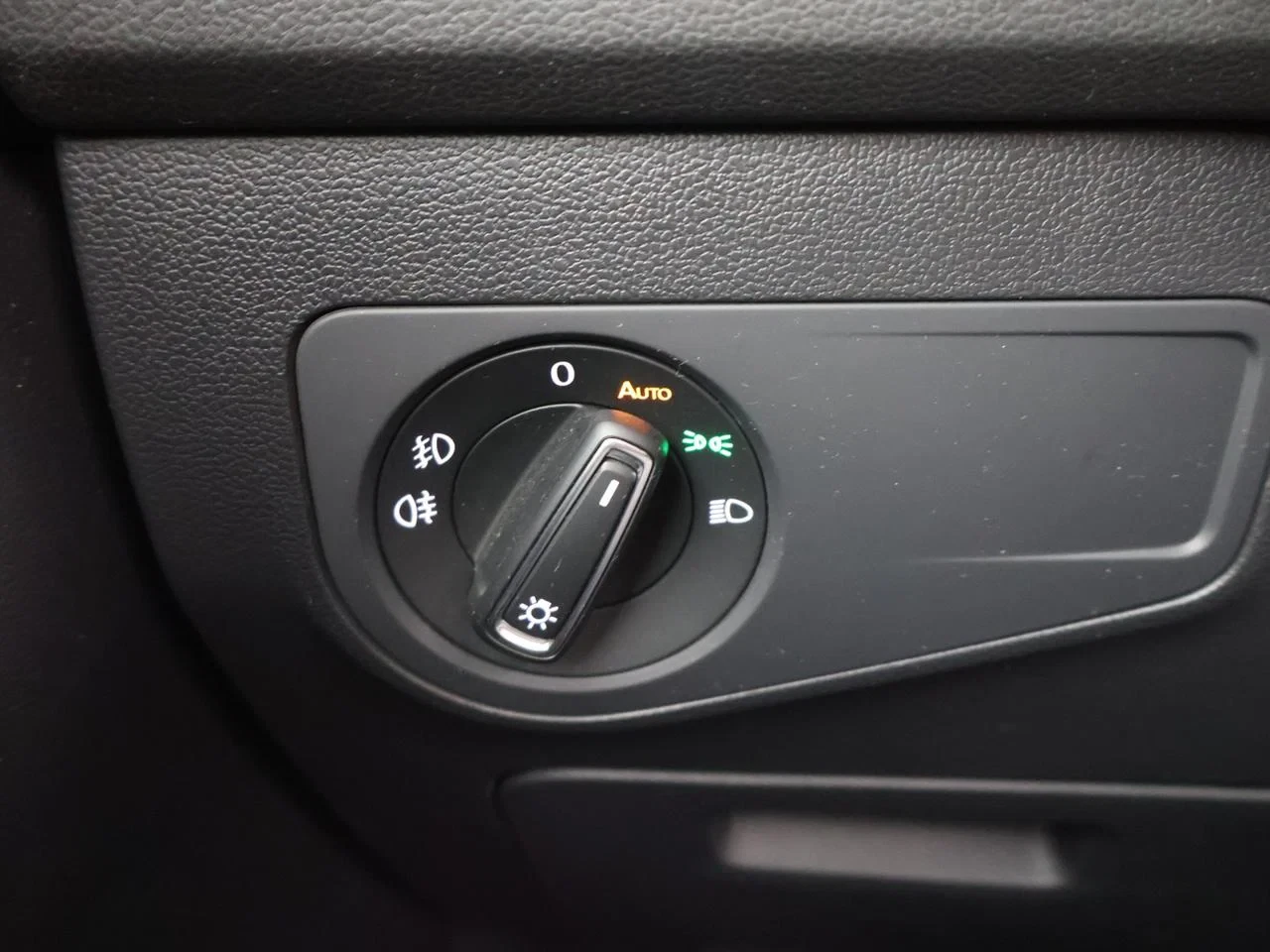 Volkswagen-Tiguan Allspace-image-20
