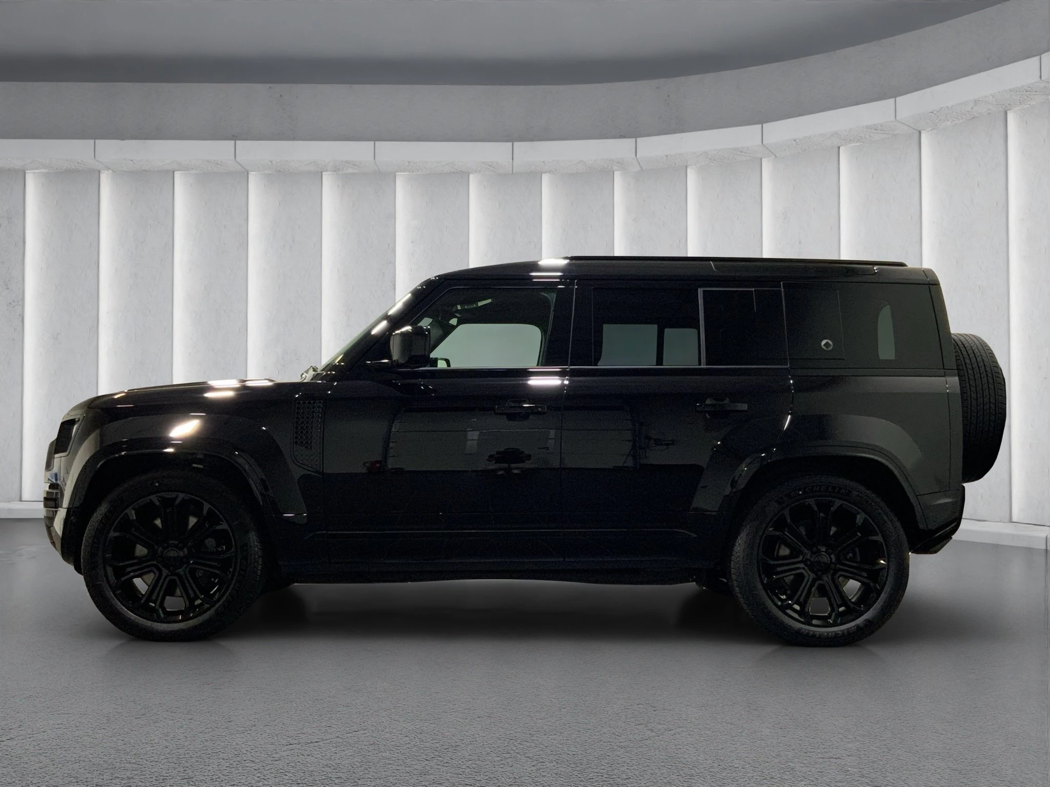 Land Rover Defender 110 P635 OCTA BLACK Forged Carbon | AHK