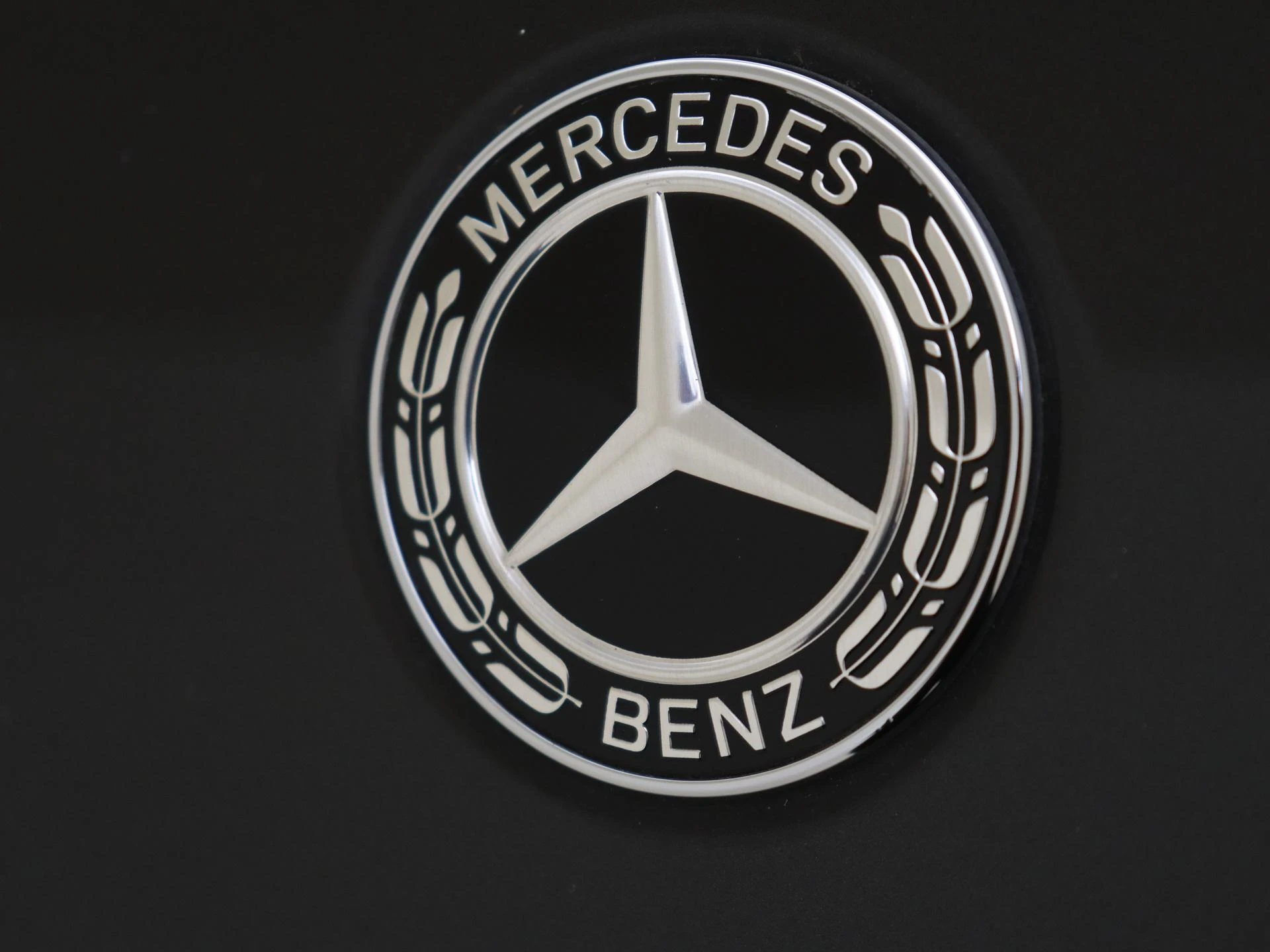 Mercedes-Benz-GLC-image-28