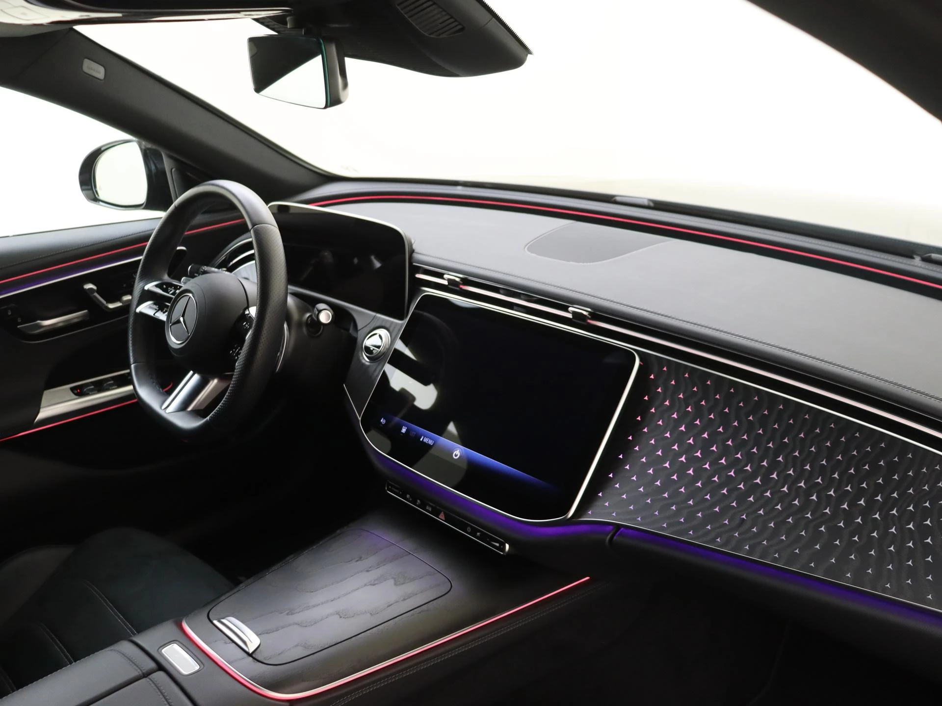 Mercedes-Benz-E-Klasse-image-10