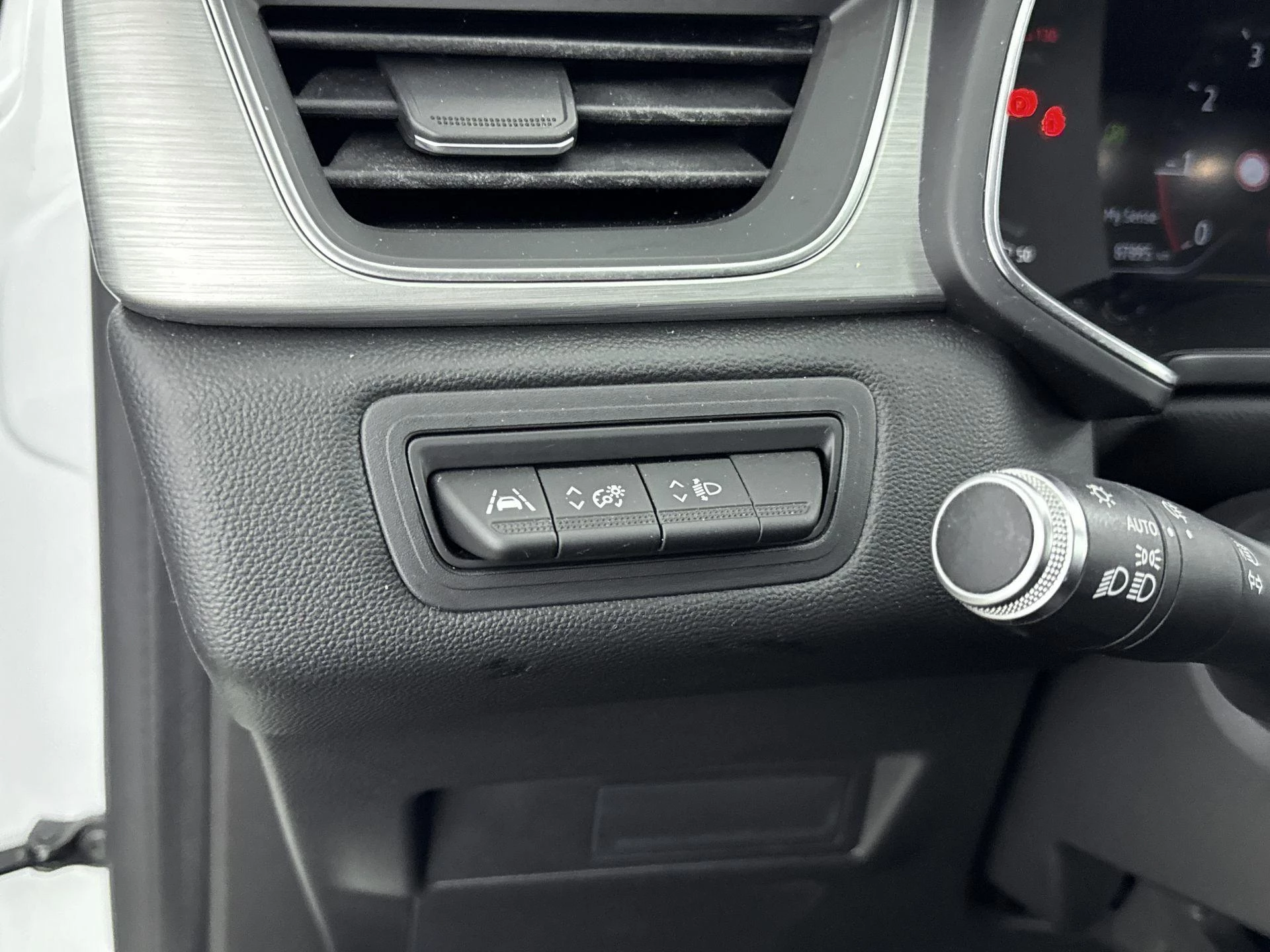 Renault-Captur-image-24