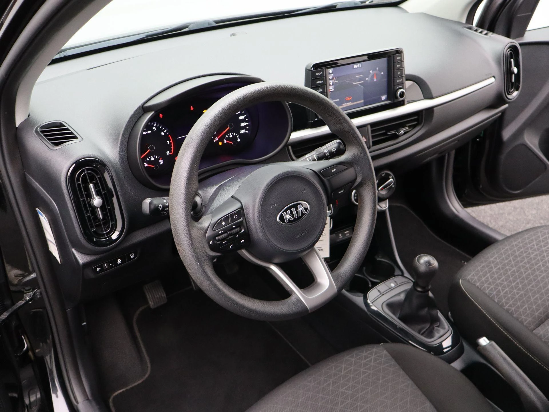 Kia-Picanto-image-27