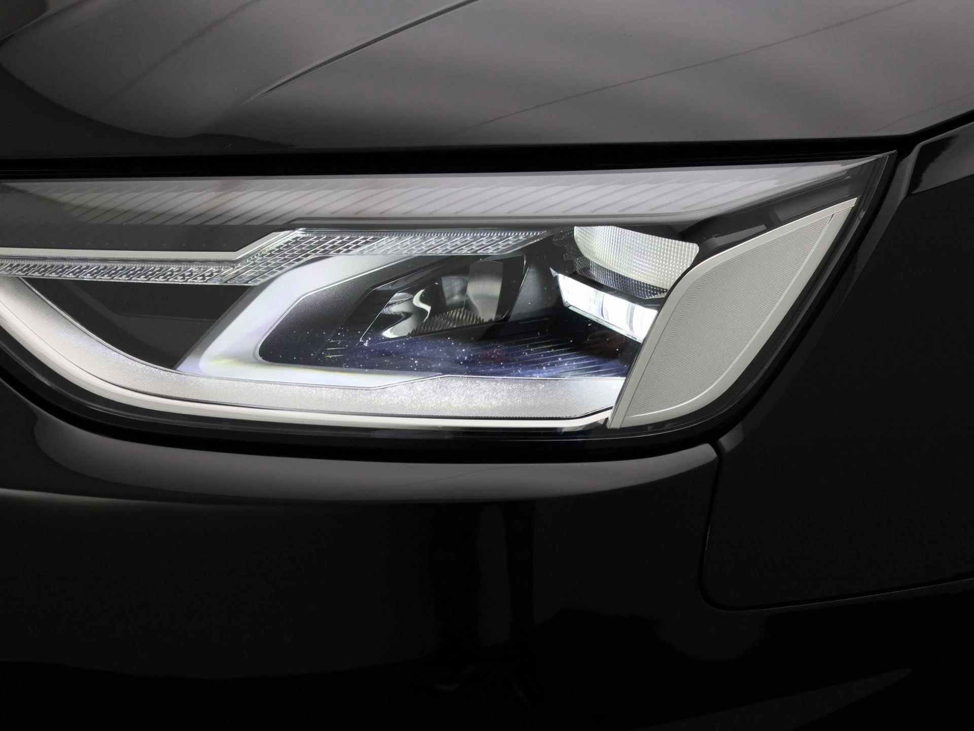 Audi-A4-image-13