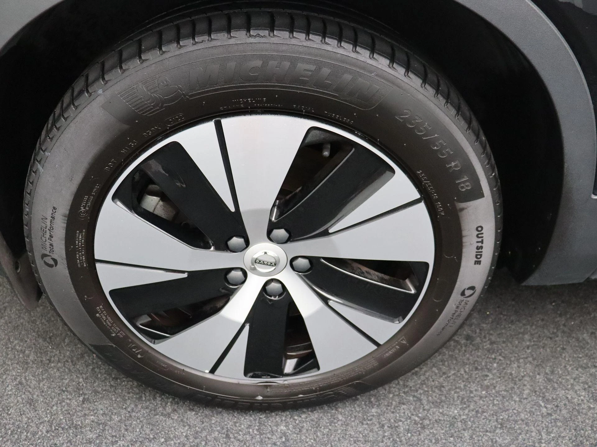 Volvo-XC40-image-7