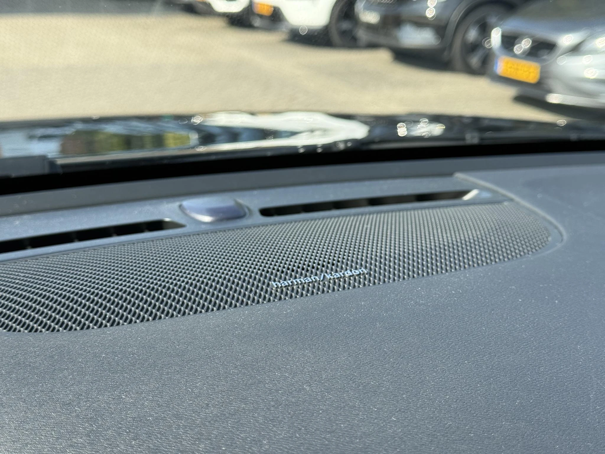 Volvo-XC40-image-18