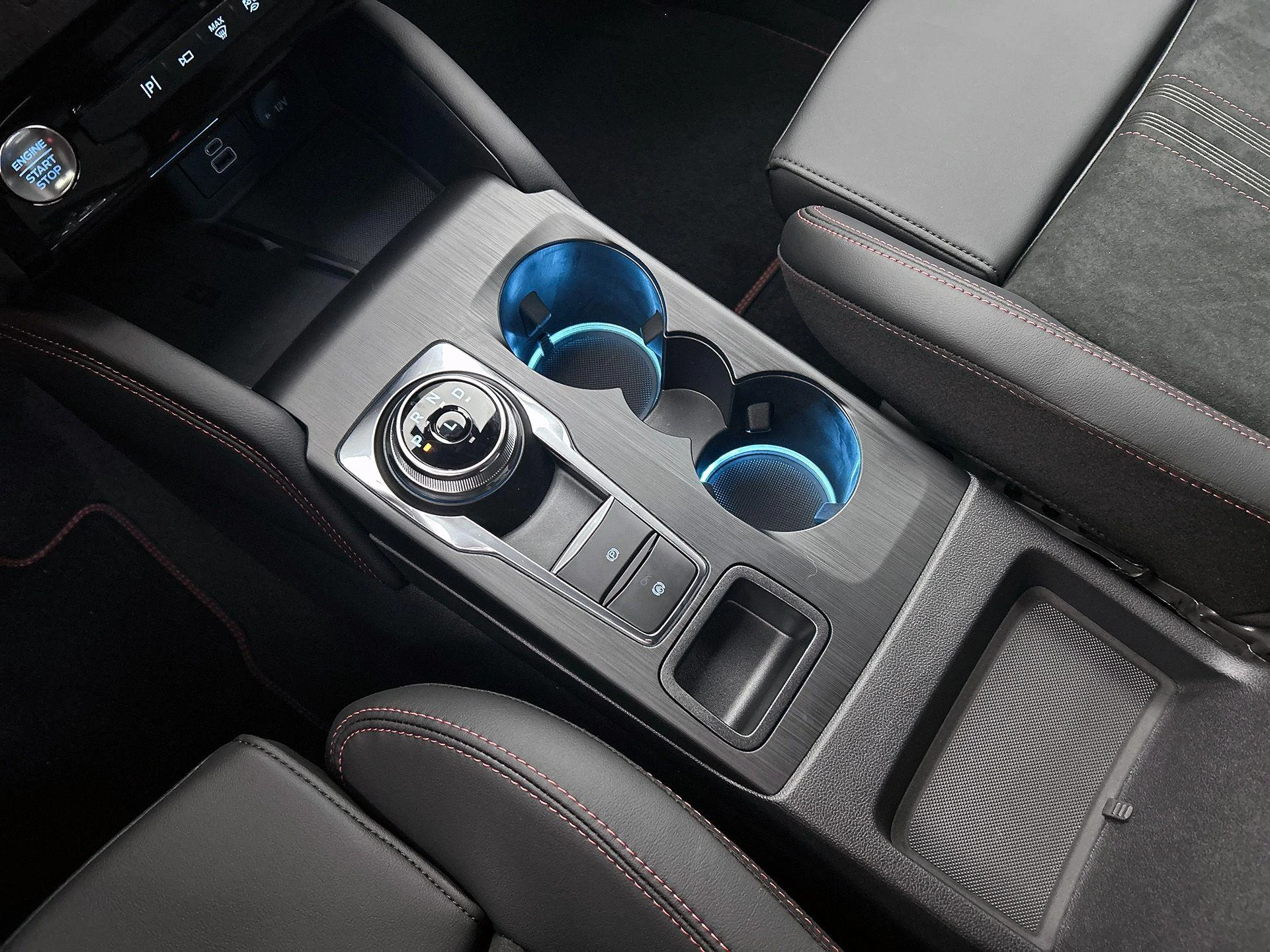 Ford-Kuga-image-40